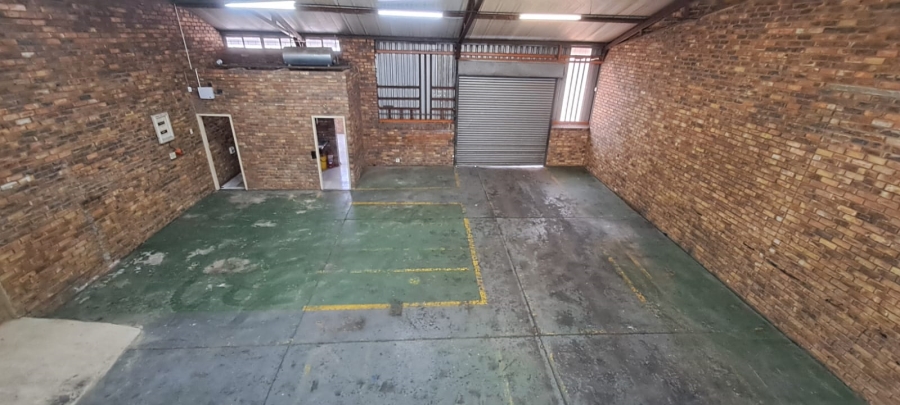 To Let commercial Property for Rent in Peacehaven Industrial Gauteng