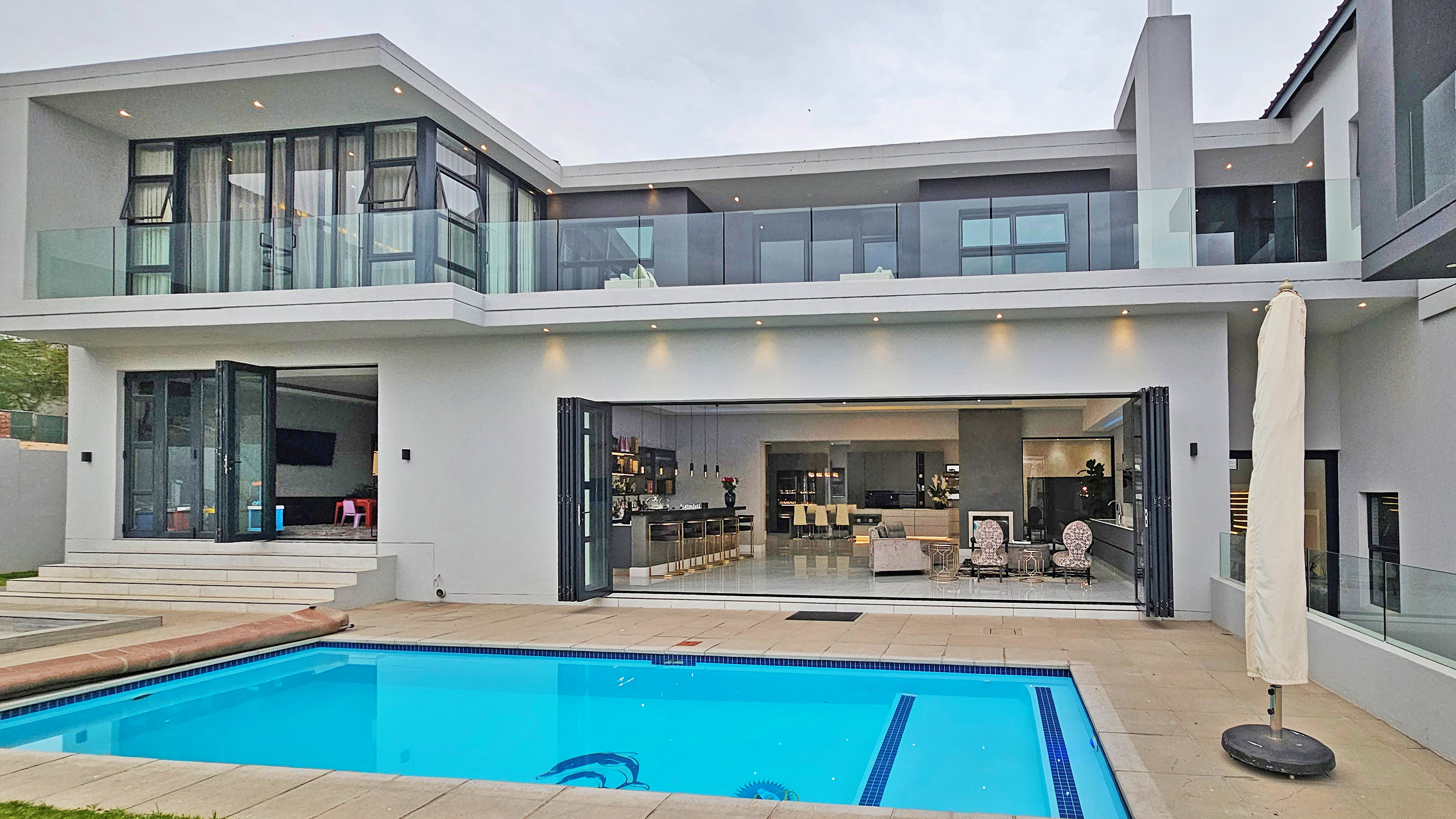 5 Bedroom Property for Sale in Waterfall Country Estate Gauteng