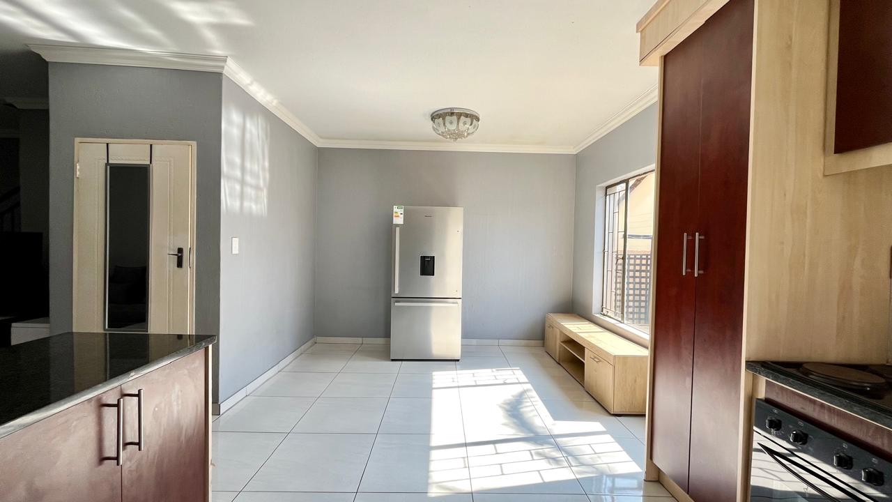 3 Bedroom Property for Sale in Sonneveld Gauteng