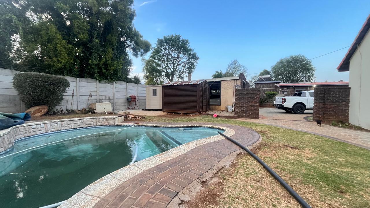 3 Bedroom Property for Sale in Sunward Park Gauteng