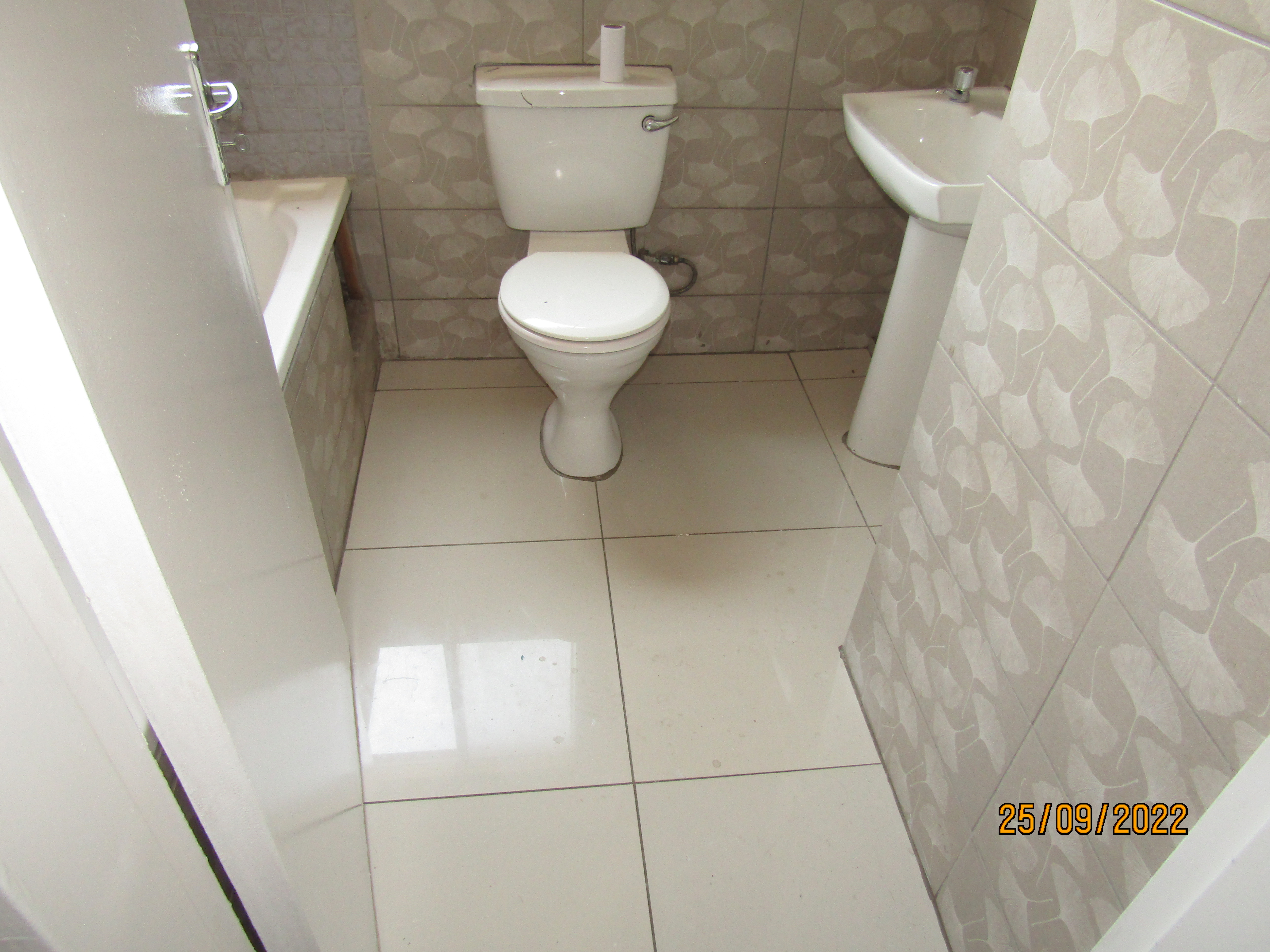 To Let 3 Bedroom Property for Rent in Bramley View Gauteng