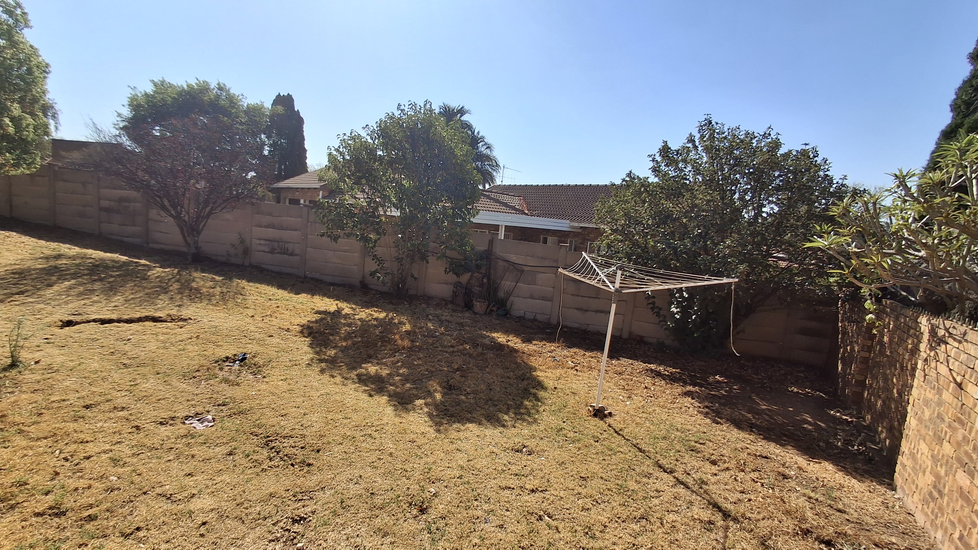 2 Bedroom Property for Sale in The Reeds Gauteng