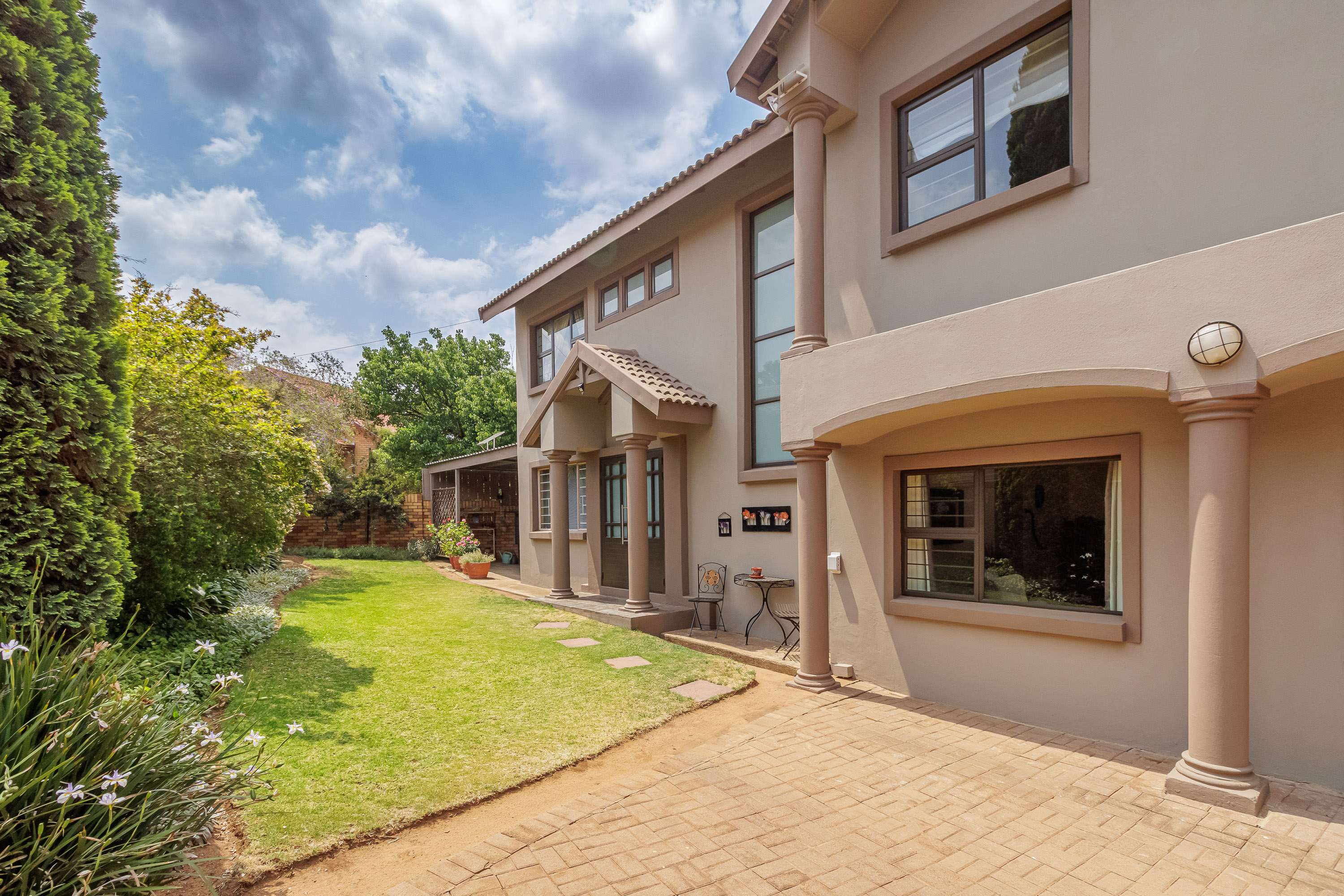 4 Bedroom Property for Sale in Jordaan Park Gauteng