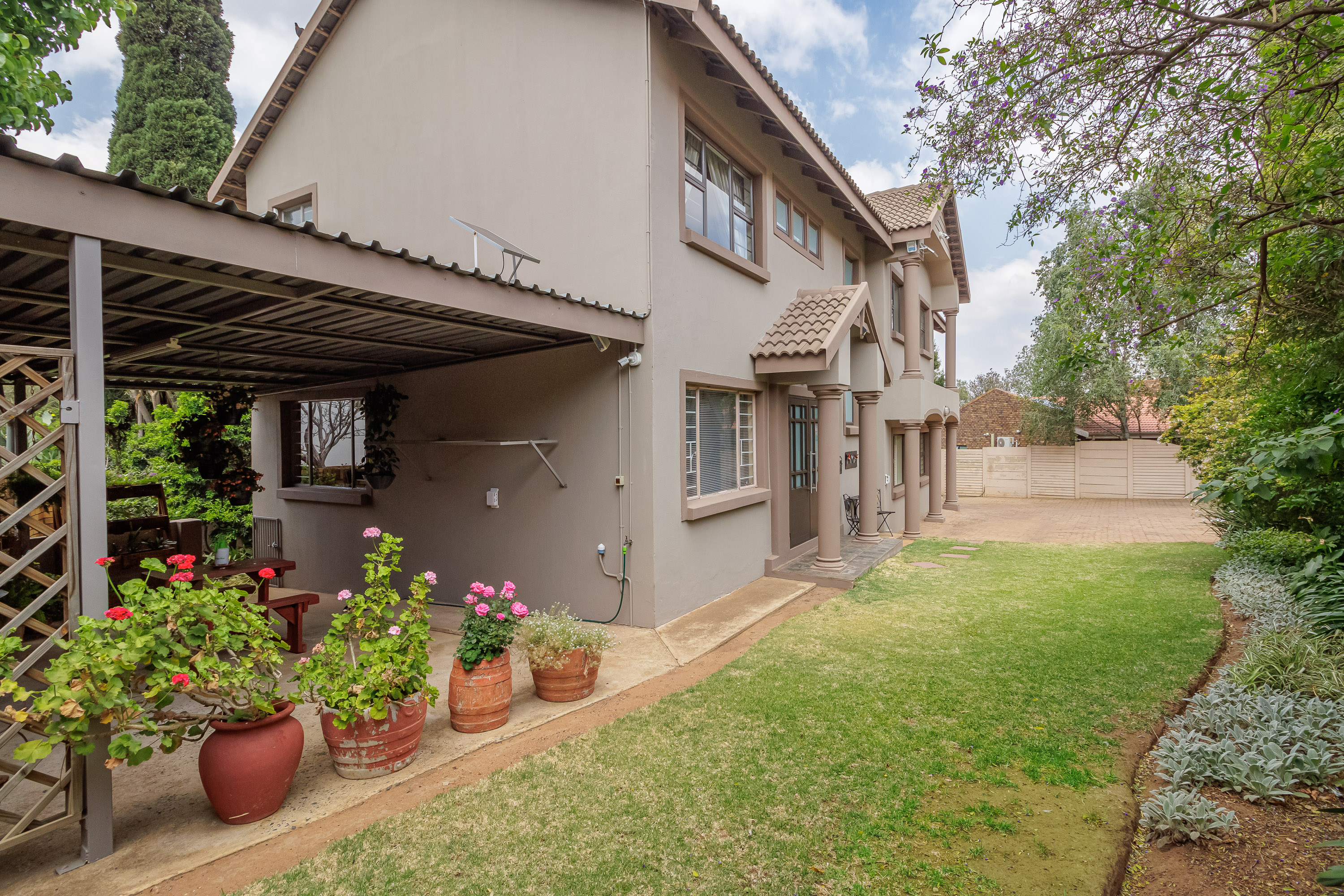 4 Bedroom Property for Sale in Jordaan Park Gauteng