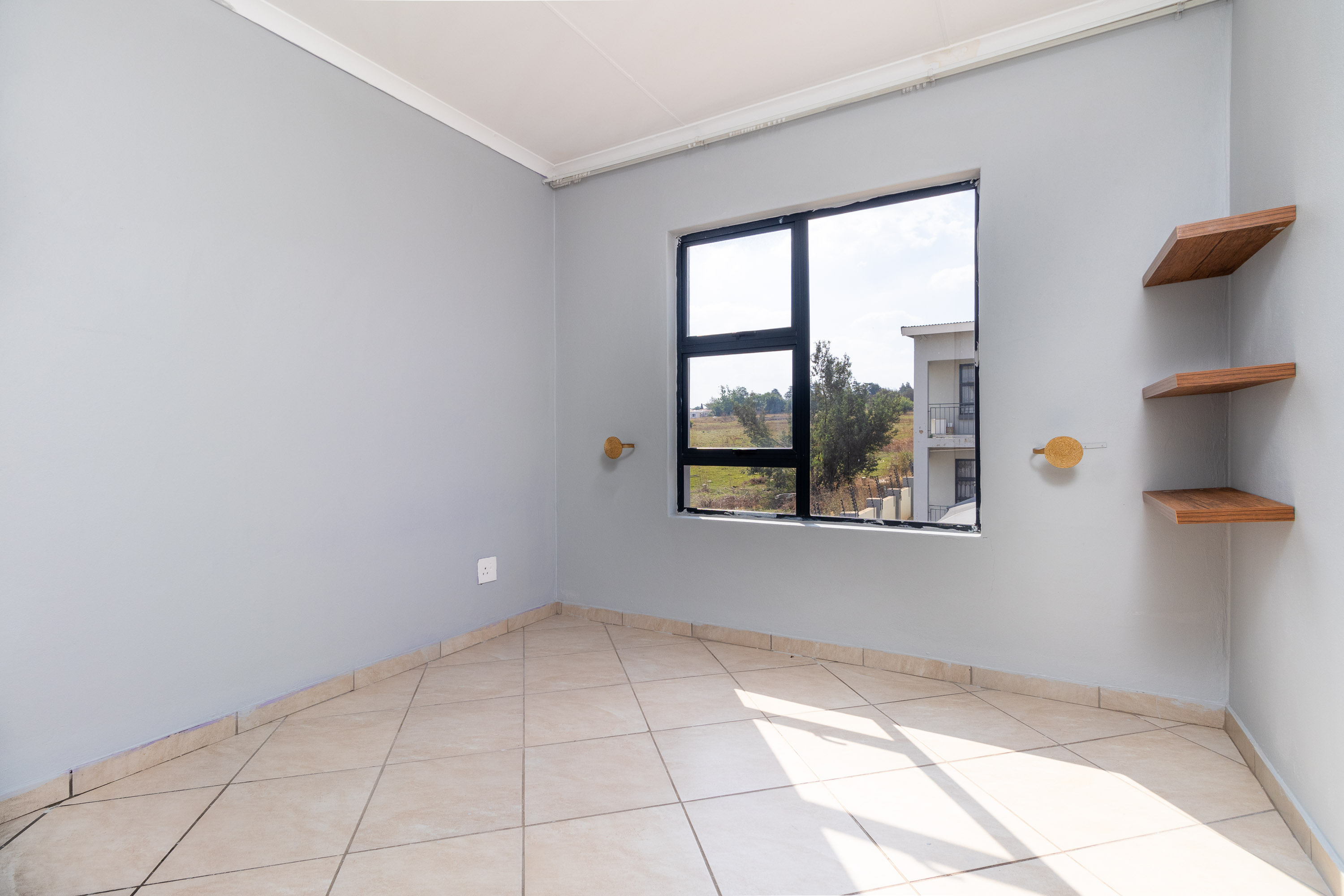 2 Bedroom Property for Sale in Witpoortjie Gauteng