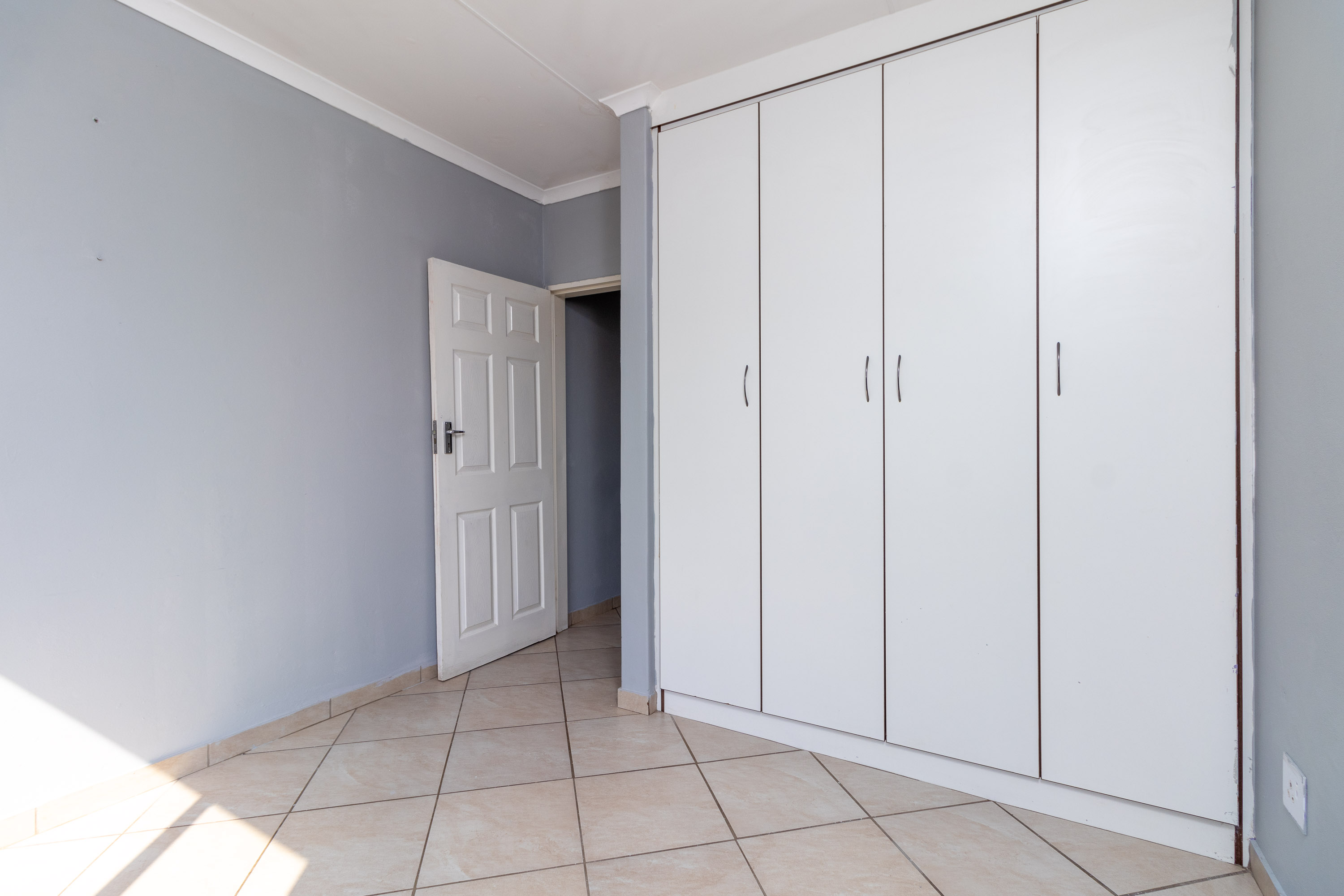 2 Bedroom Property for Sale in Witpoortjie Gauteng