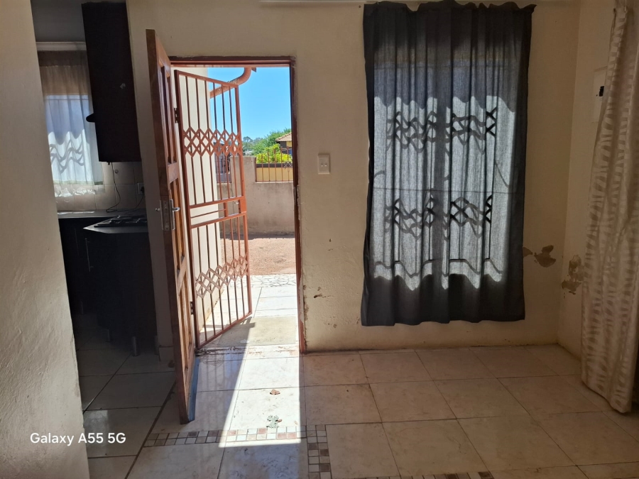 2 Bedroom Property for Sale in Rosslyn Gauteng