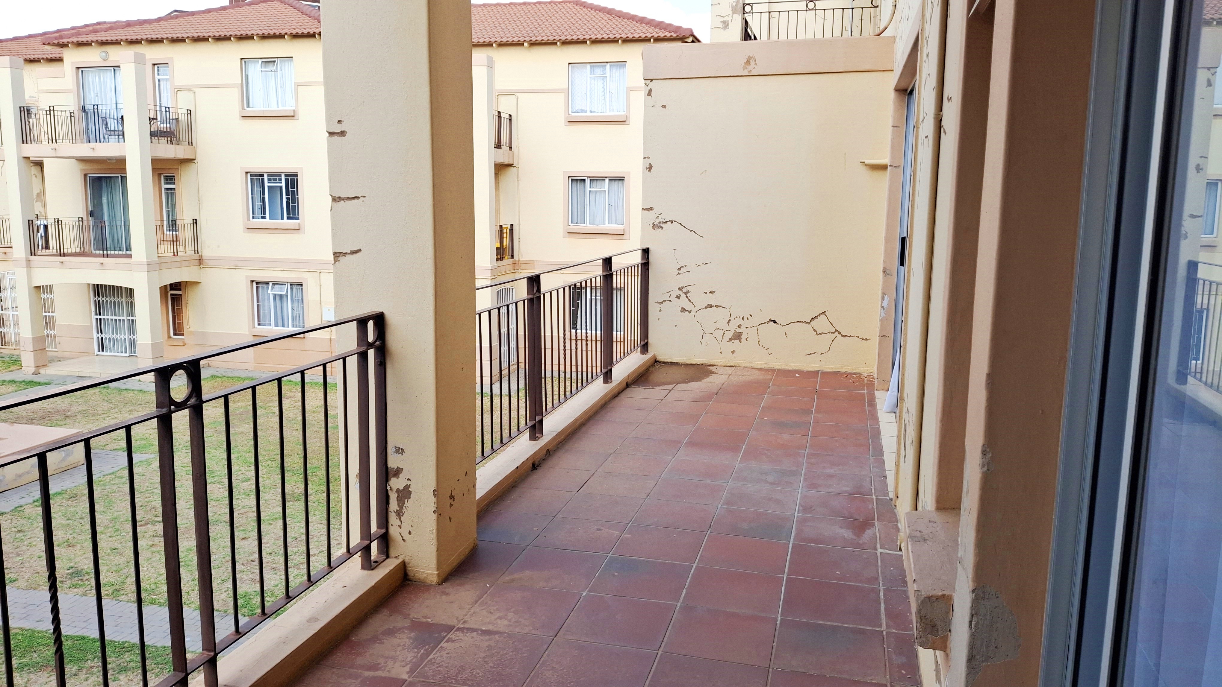 2 Bedroom Property for Sale in Queenswood Gauteng