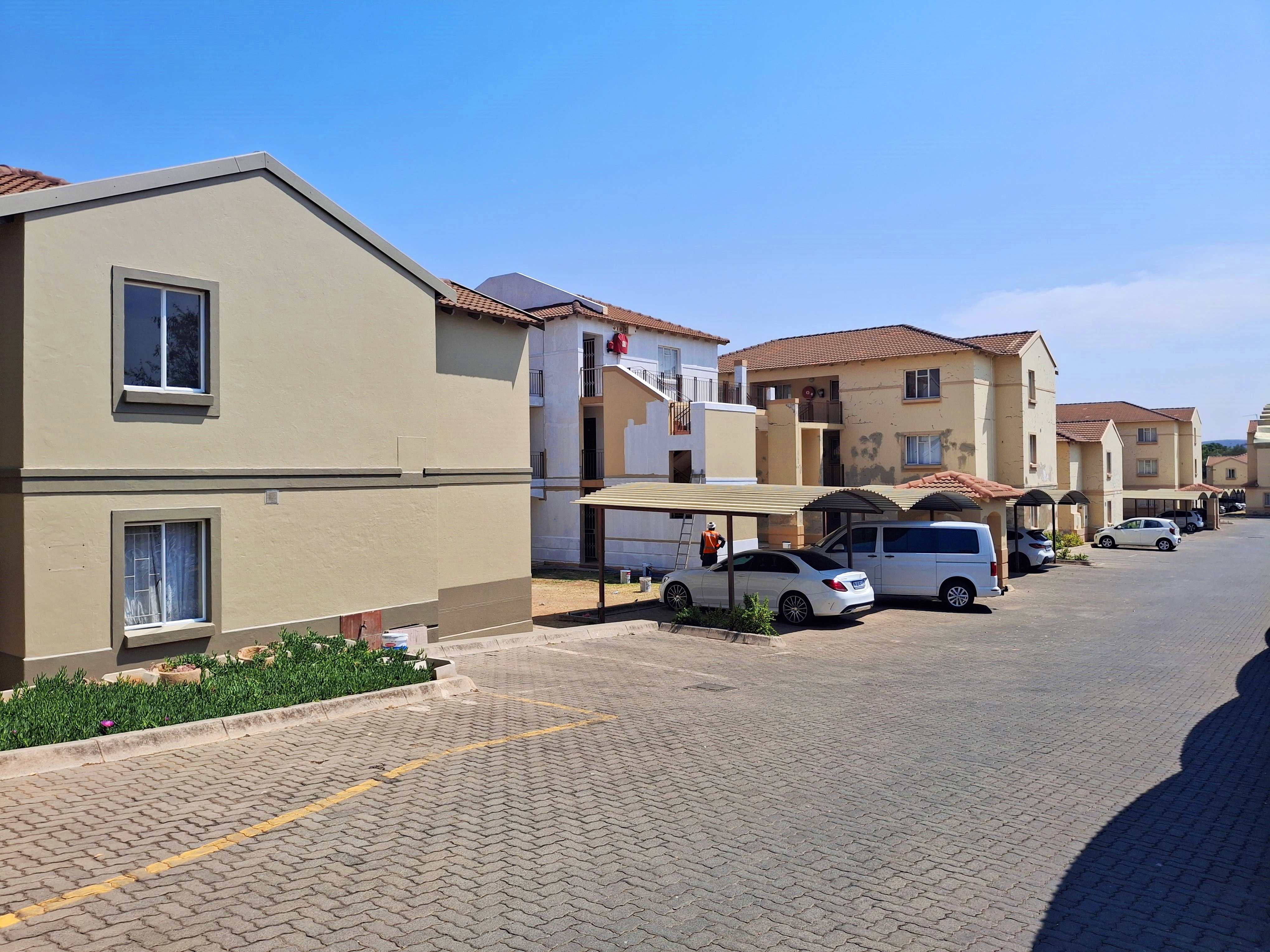 2 Bedroom Property for Sale in Queenswood Gauteng