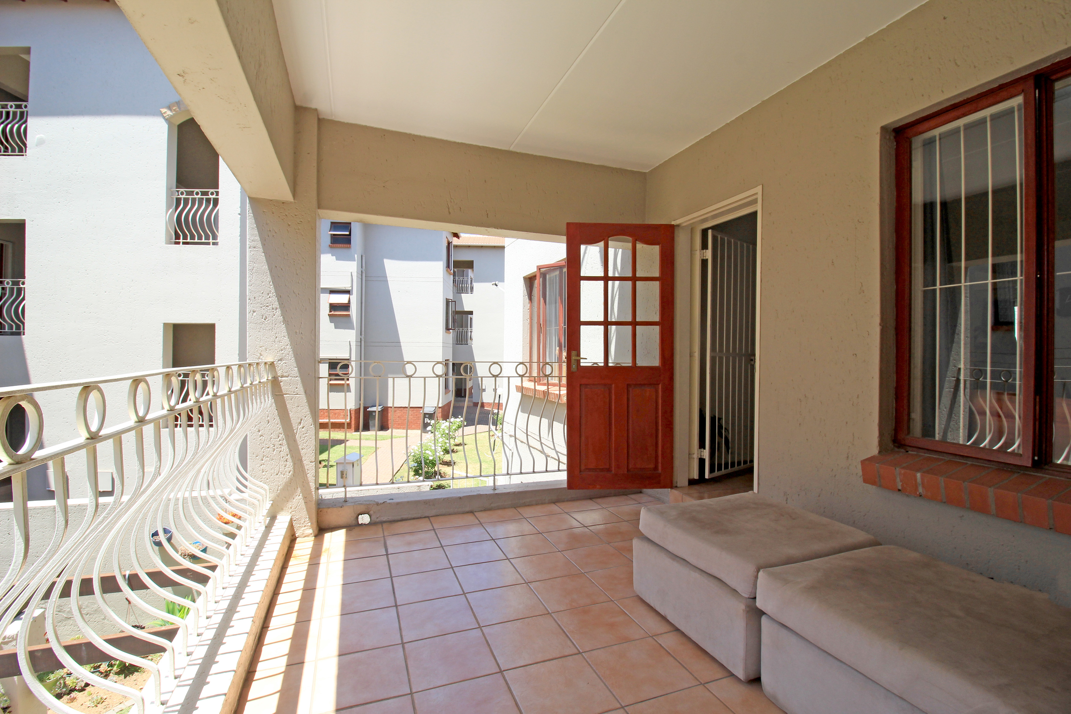 2 Bedroom Property for Sale in Sunninghill Gauteng