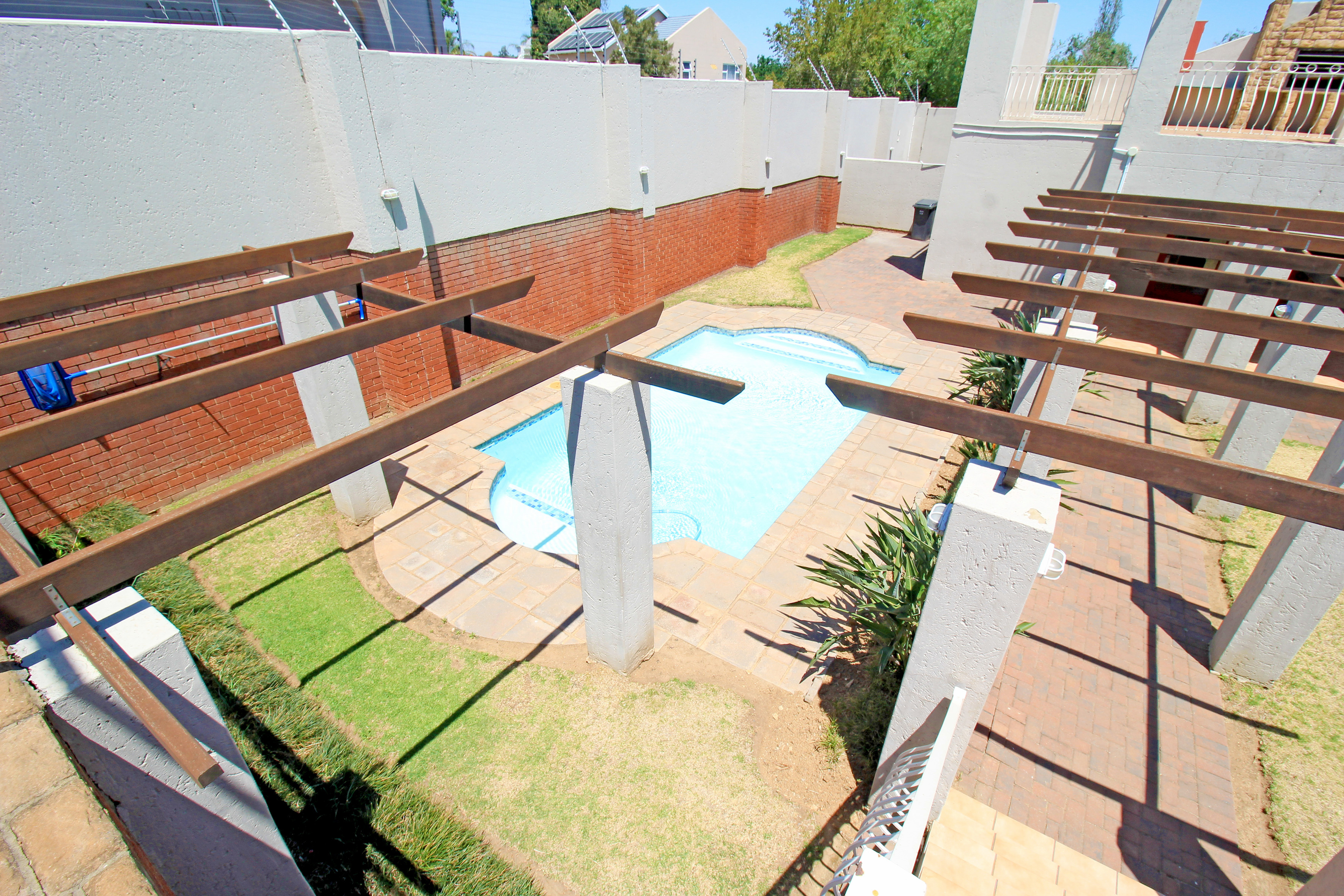 2 Bedroom Property for Sale in Sunninghill Gauteng