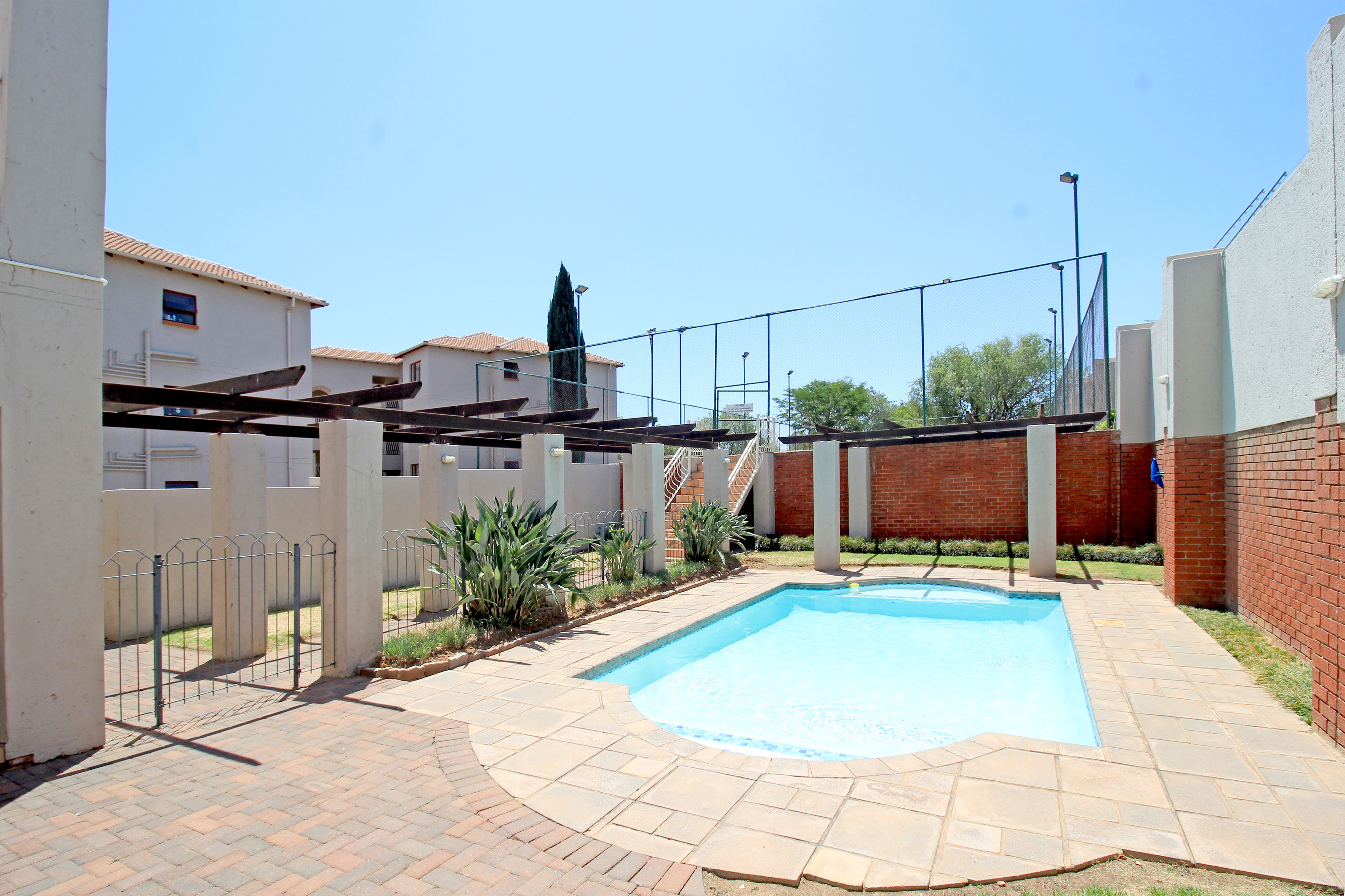 2 Bedroom Property for Sale in Sunninghill Gauteng