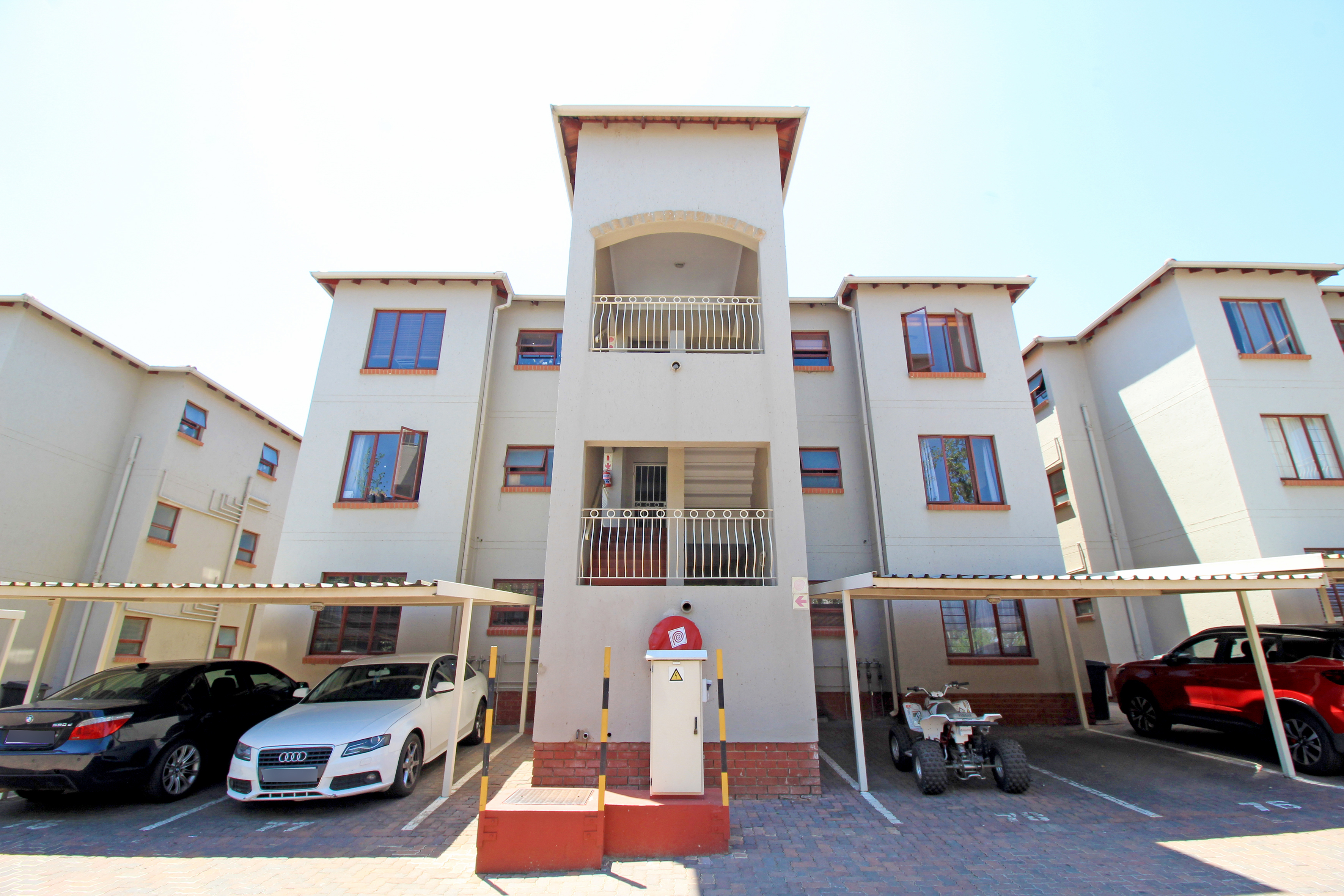 2 Bedroom Property for Sale in Sunninghill Gauteng