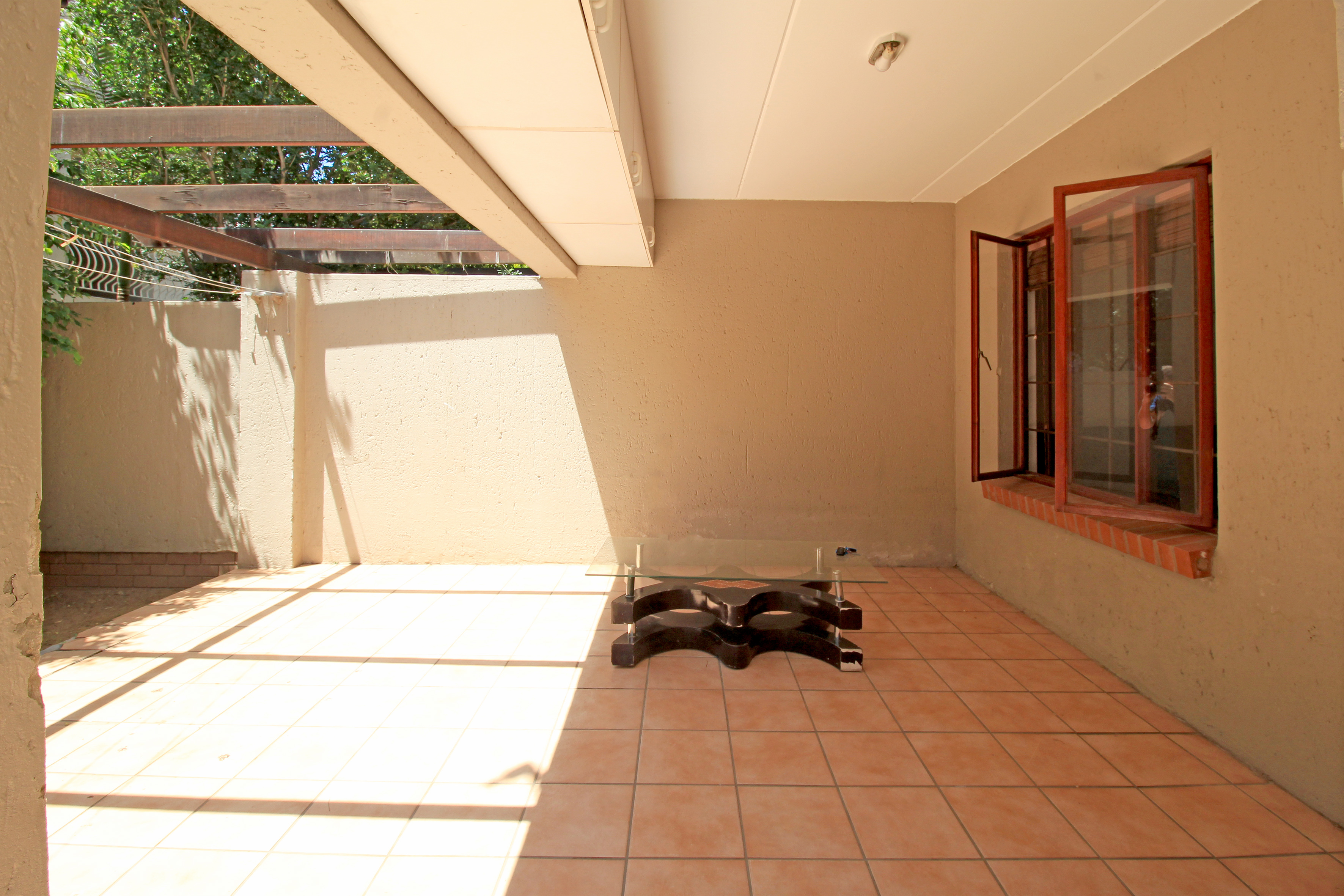 2 Bedroom Property for Sale in Sunninghill Gauteng