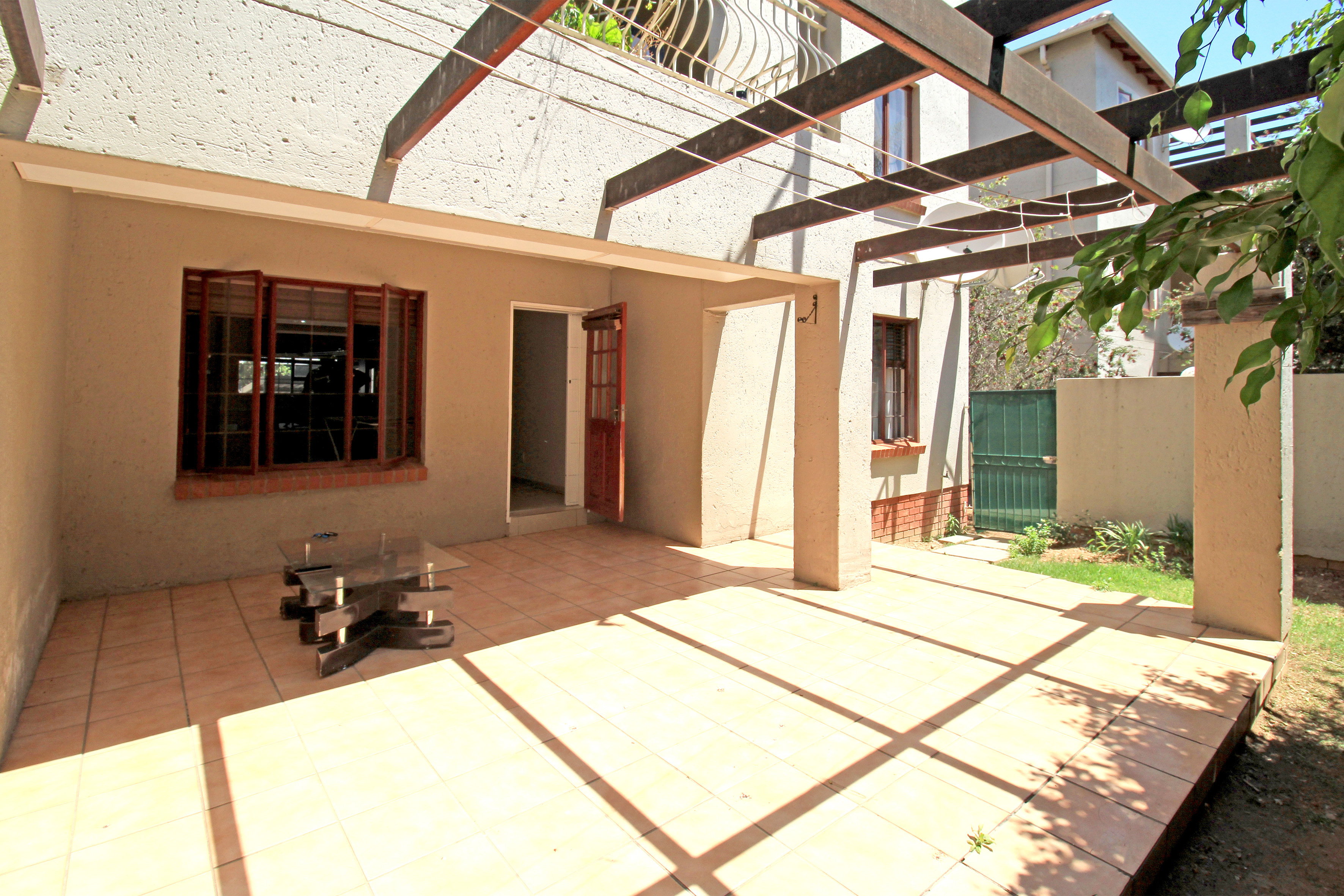 2 Bedroom Property for Sale in Sunninghill Gauteng