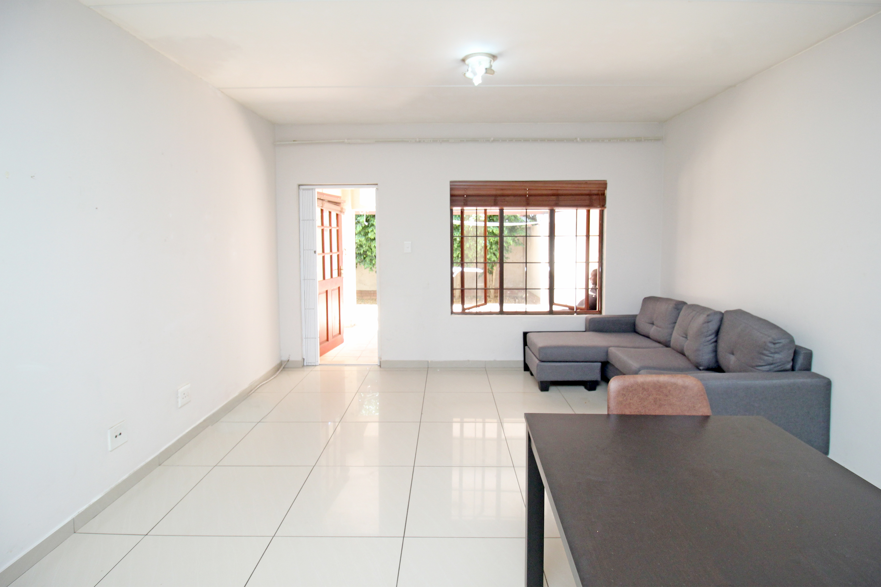 2 Bedroom Property for Sale in Sunninghill Gauteng