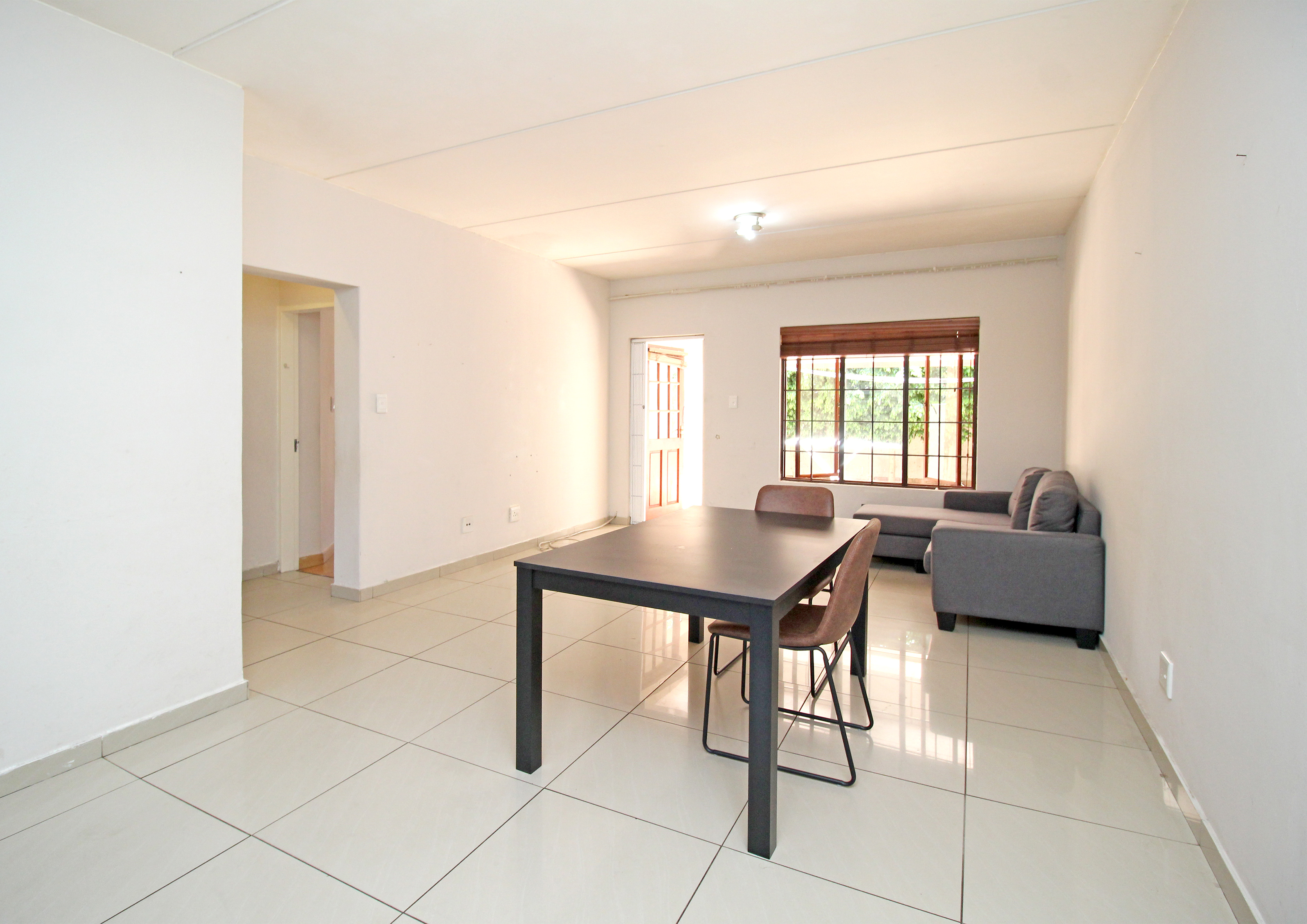 2 Bedroom Property for Sale in Sunninghill Gauteng