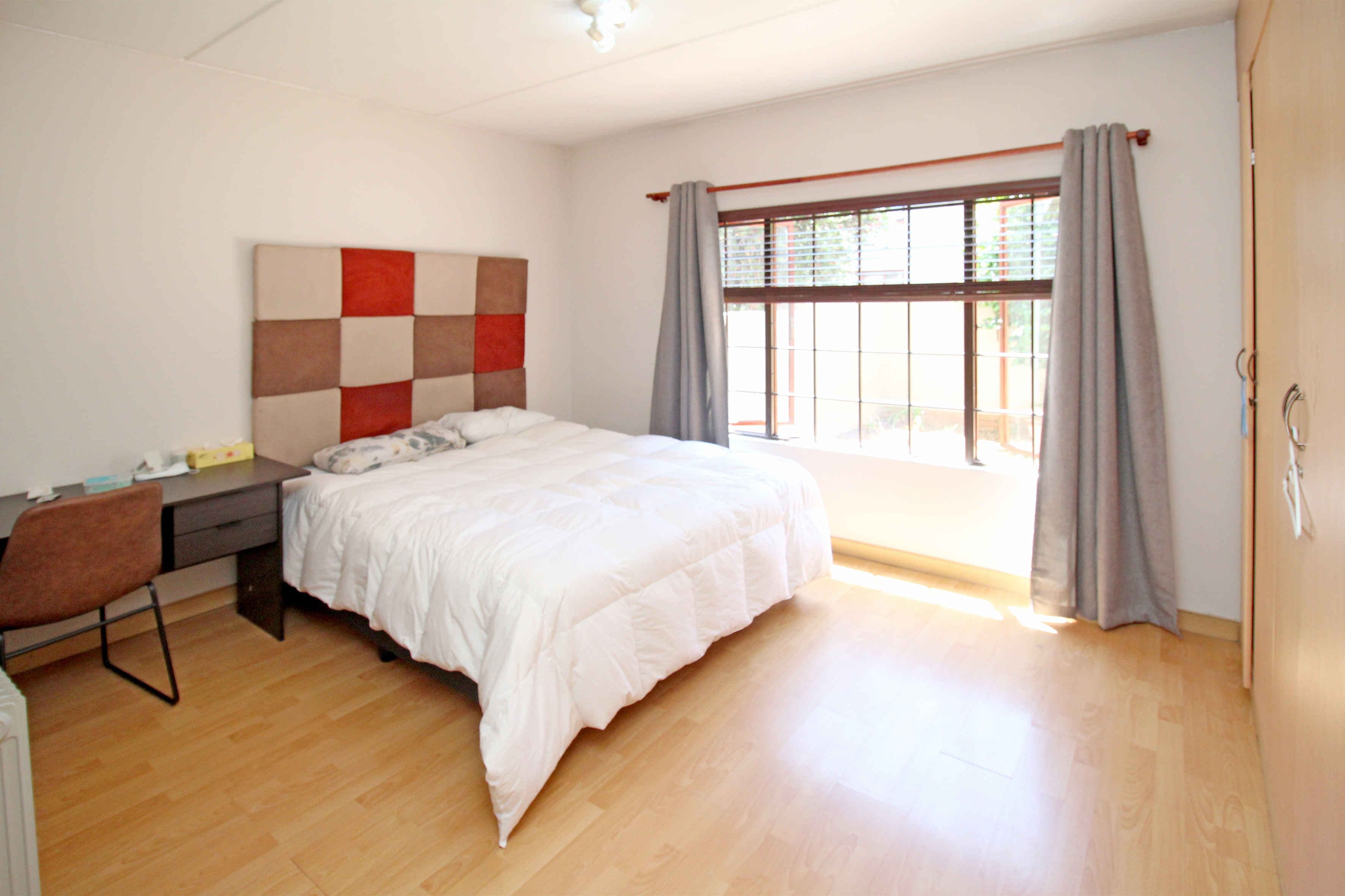 2 Bedroom Property for Sale in Sunninghill Gauteng