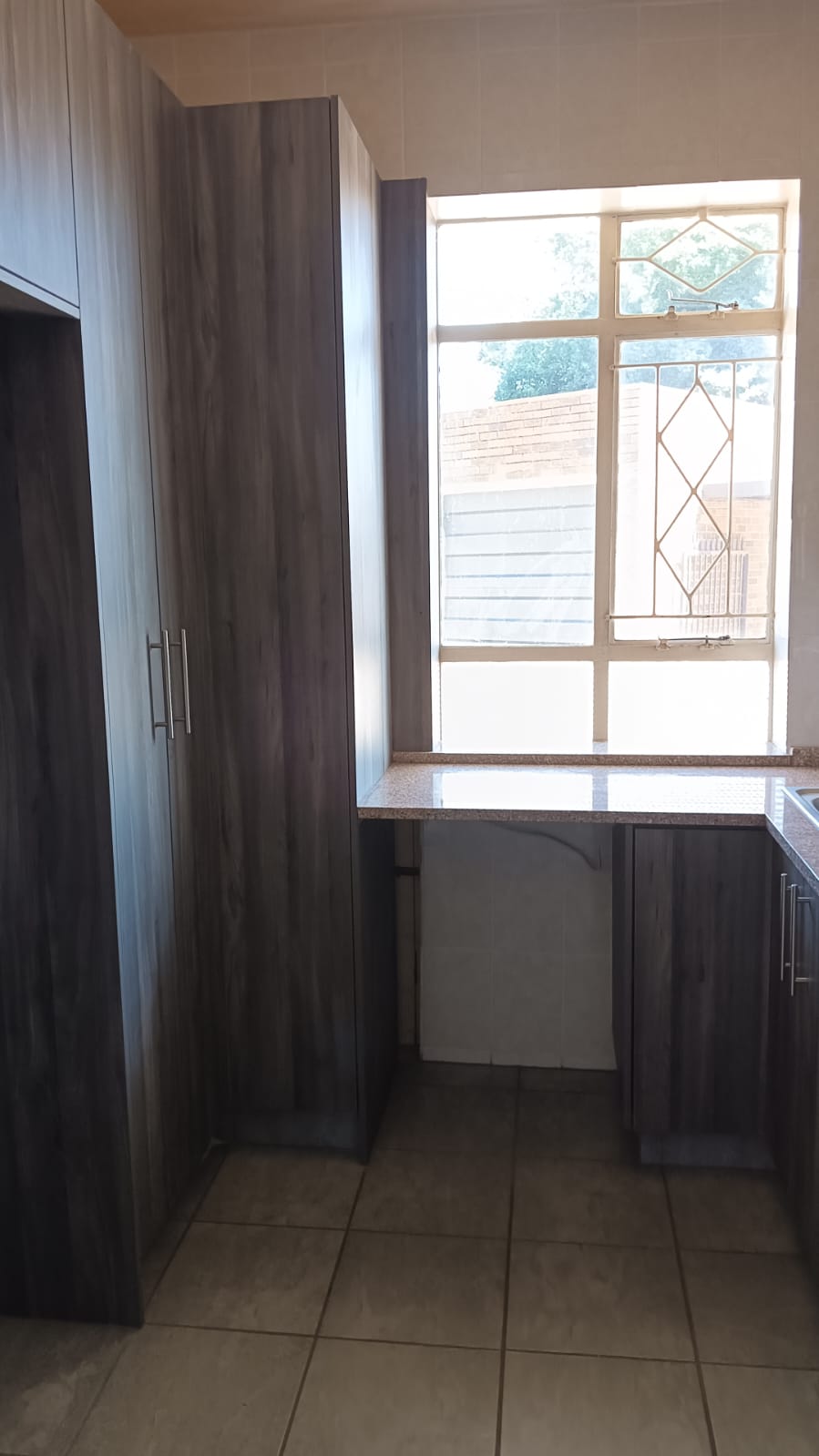 To Let 2 Bedroom Property for Rent in Monument Gauteng