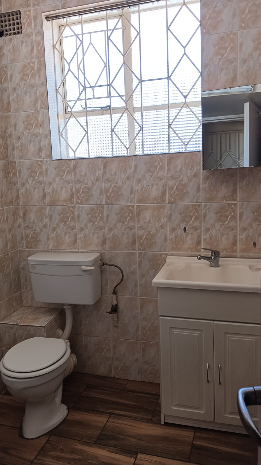 To Let 2 Bedroom Property for Rent in Monument Gauteng