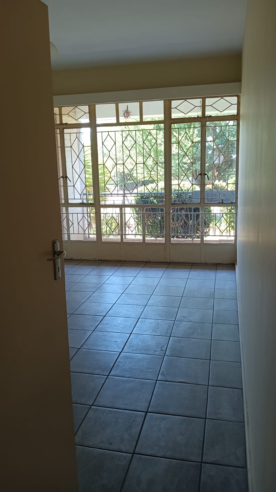 To Let 2 Bedroom Property for Rent in Monument Gauteng