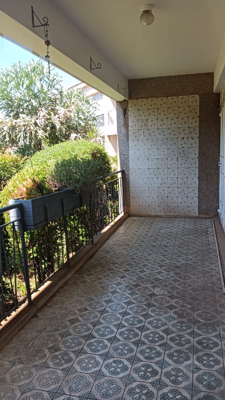 To Let 2 Bedroom Property for Rent in Monument Gauteng