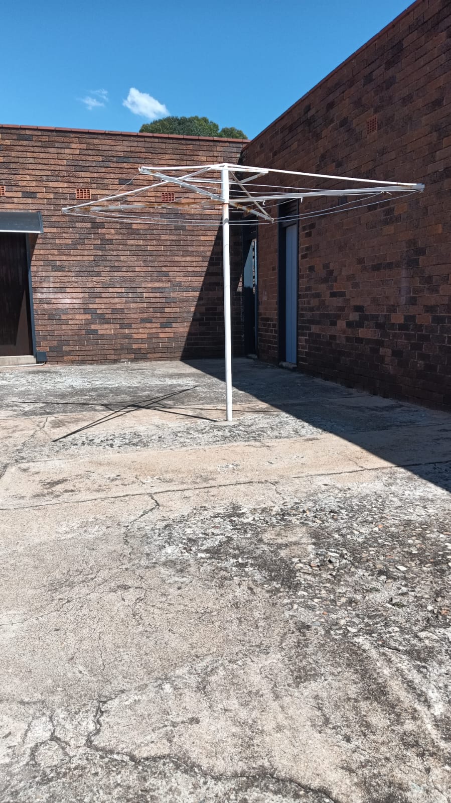 To Let 2 Bedroom Property for Rent in Monument Gauteng