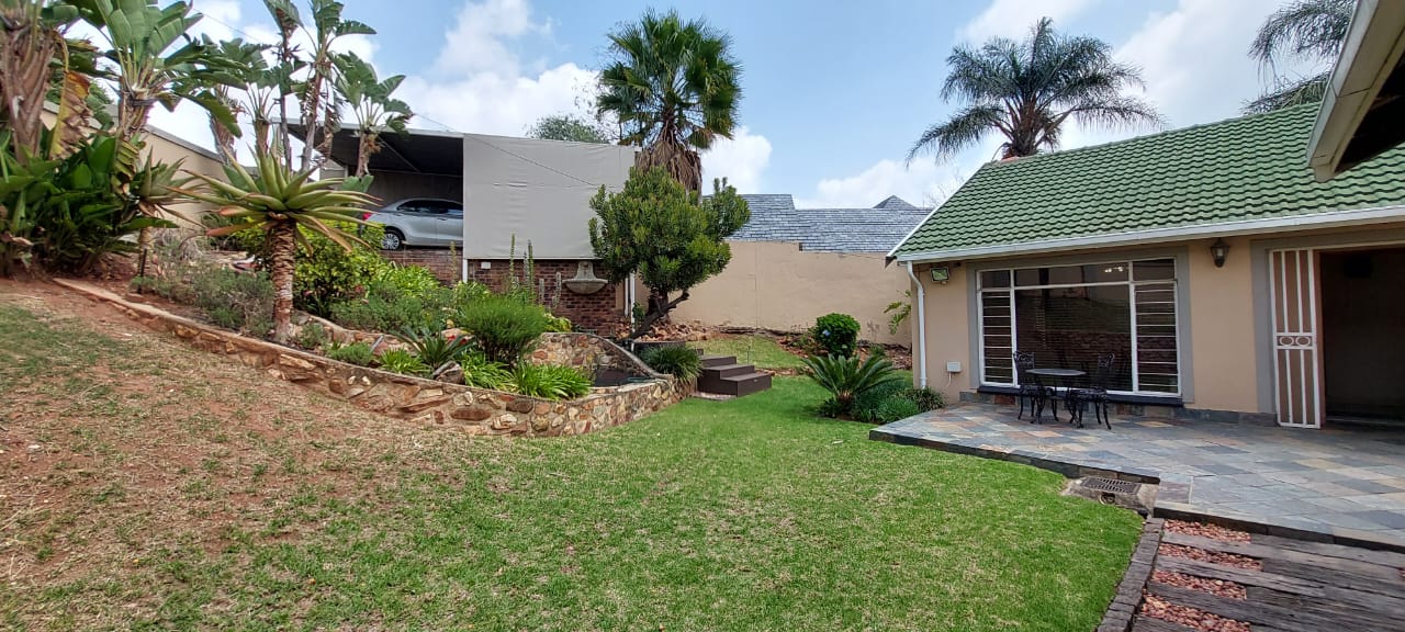 3 Bedroom Property for Sale in Weltevreden Park Gauteng