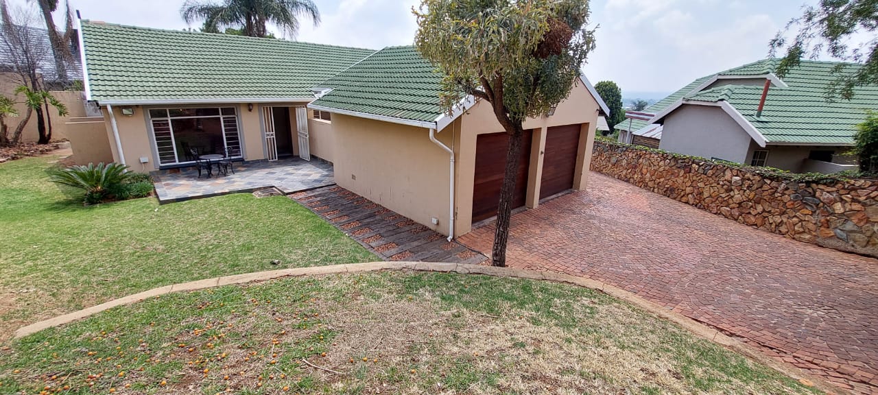 3 Bedroom Property for Sale in Weltevreden Park Gauteng