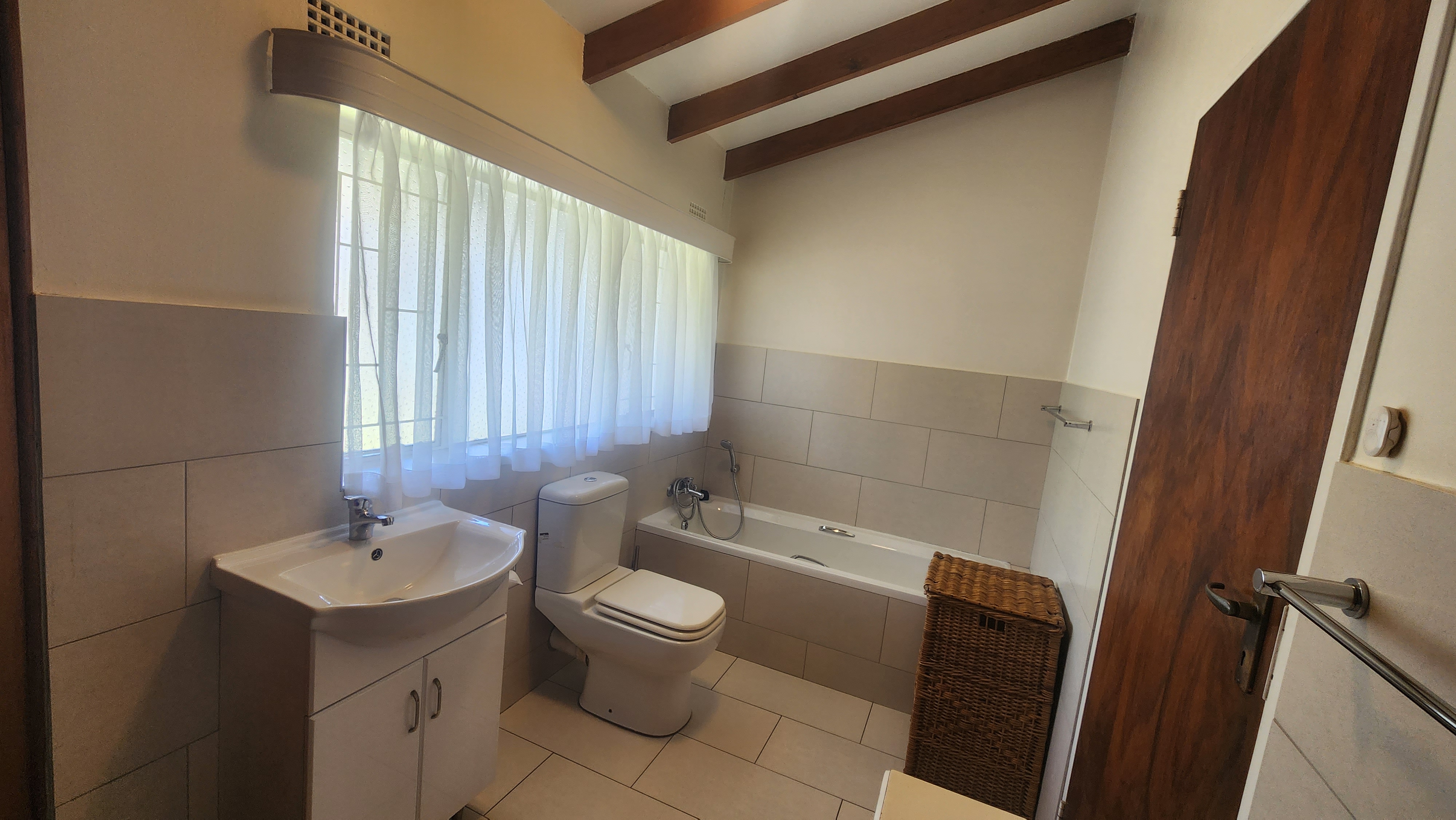 5 Bedroom Property for Sale in Constantia Kloof Gauteng