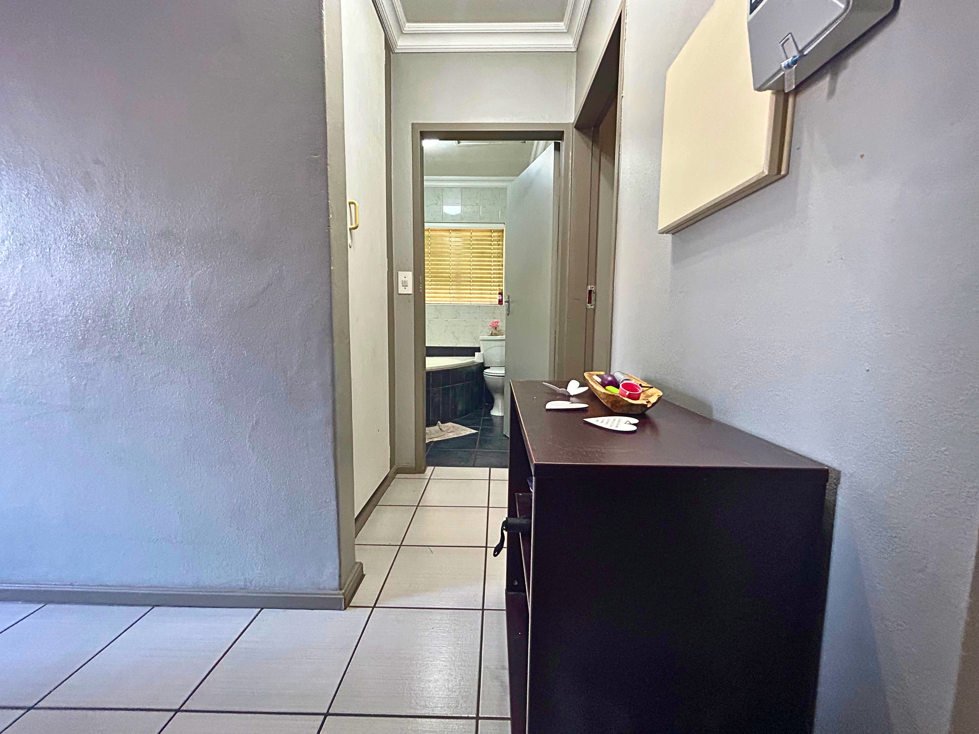 2 Bedroom Property for Sale in Highveld Gauteng