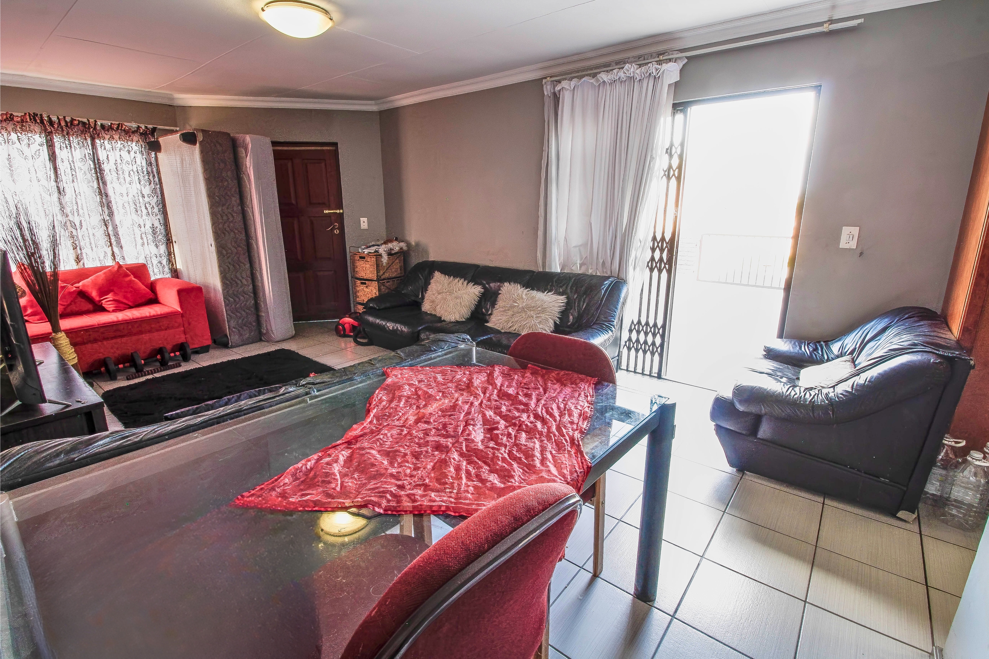 2 Bedroom Property for Sale in Highveld Gauteng