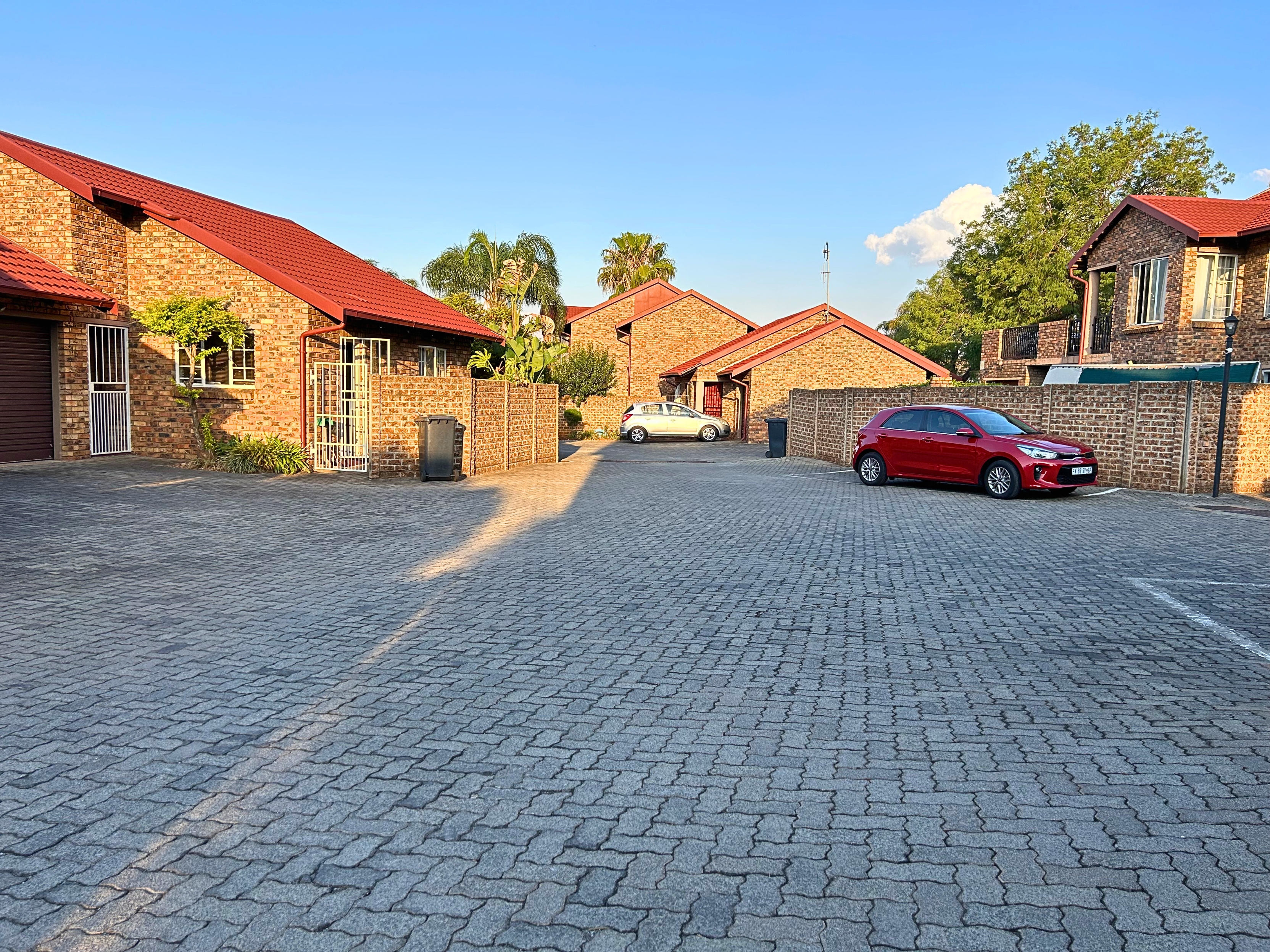 2 Bedroom Property for Sale in Highveld Gauteng