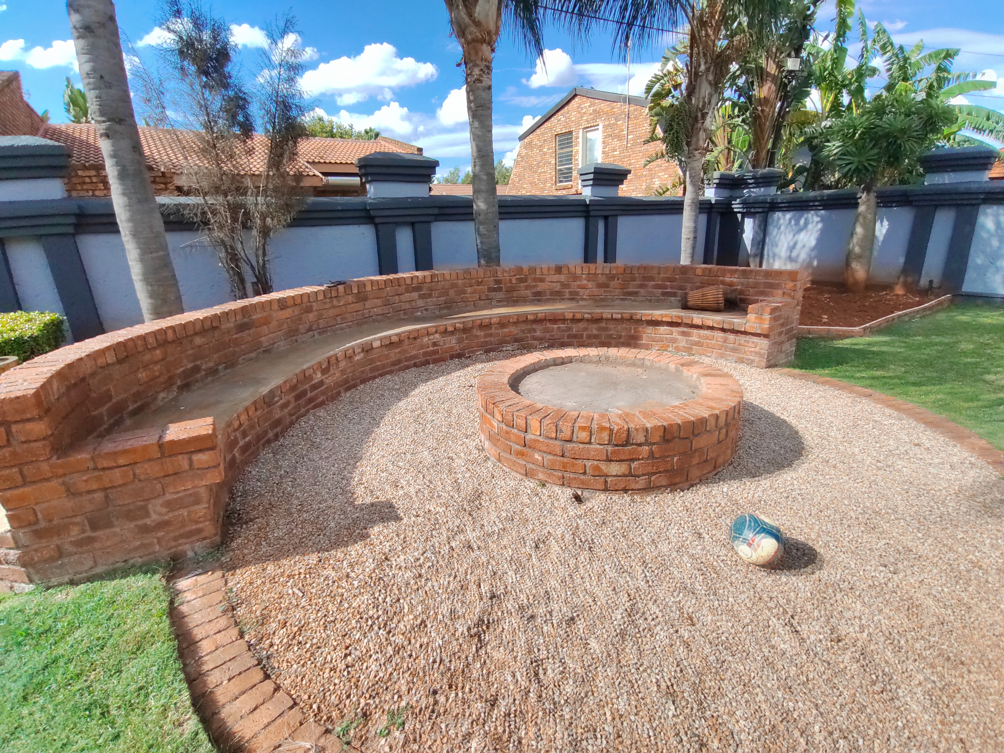 To Let 6 Bedroom Property for Rent in Montana Park Gauteng