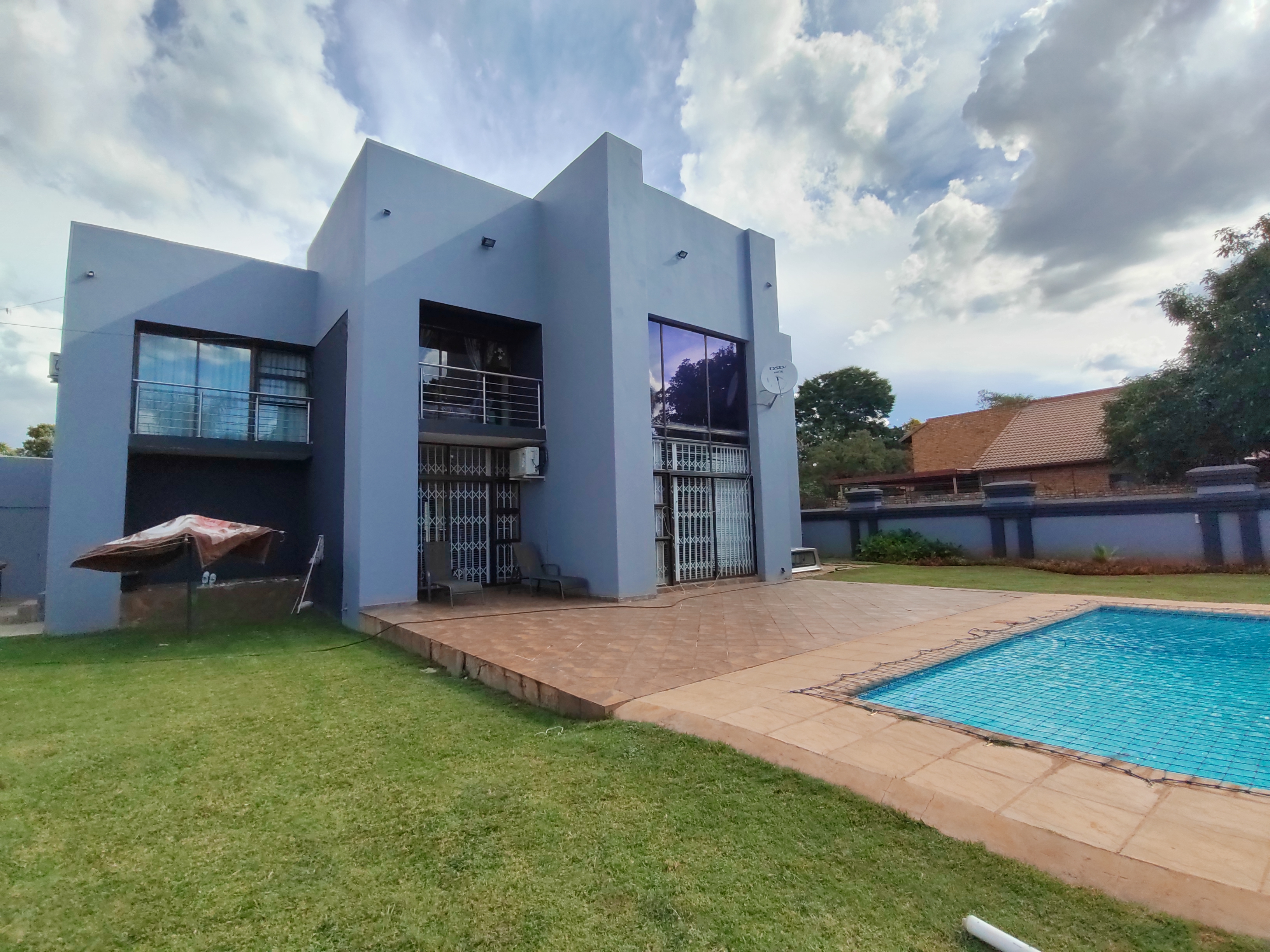 To Let 6 Bedroom Property for Rent in Montana Park Gauteng