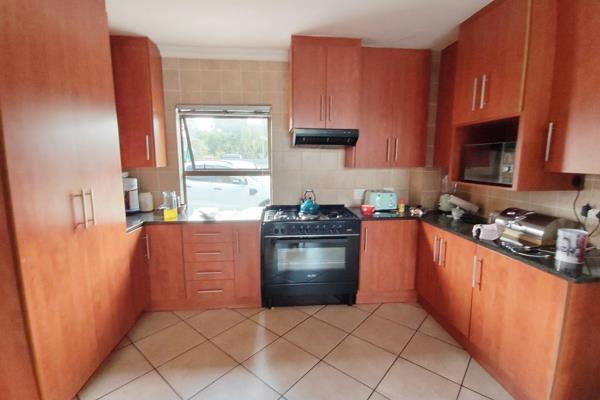 To Let 6 Bedroom Property for Rent in Montana Park Gauteng