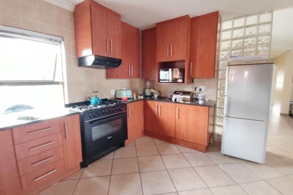 To Let 6 Bedroom Property for Rent in Montana Park Gauteng