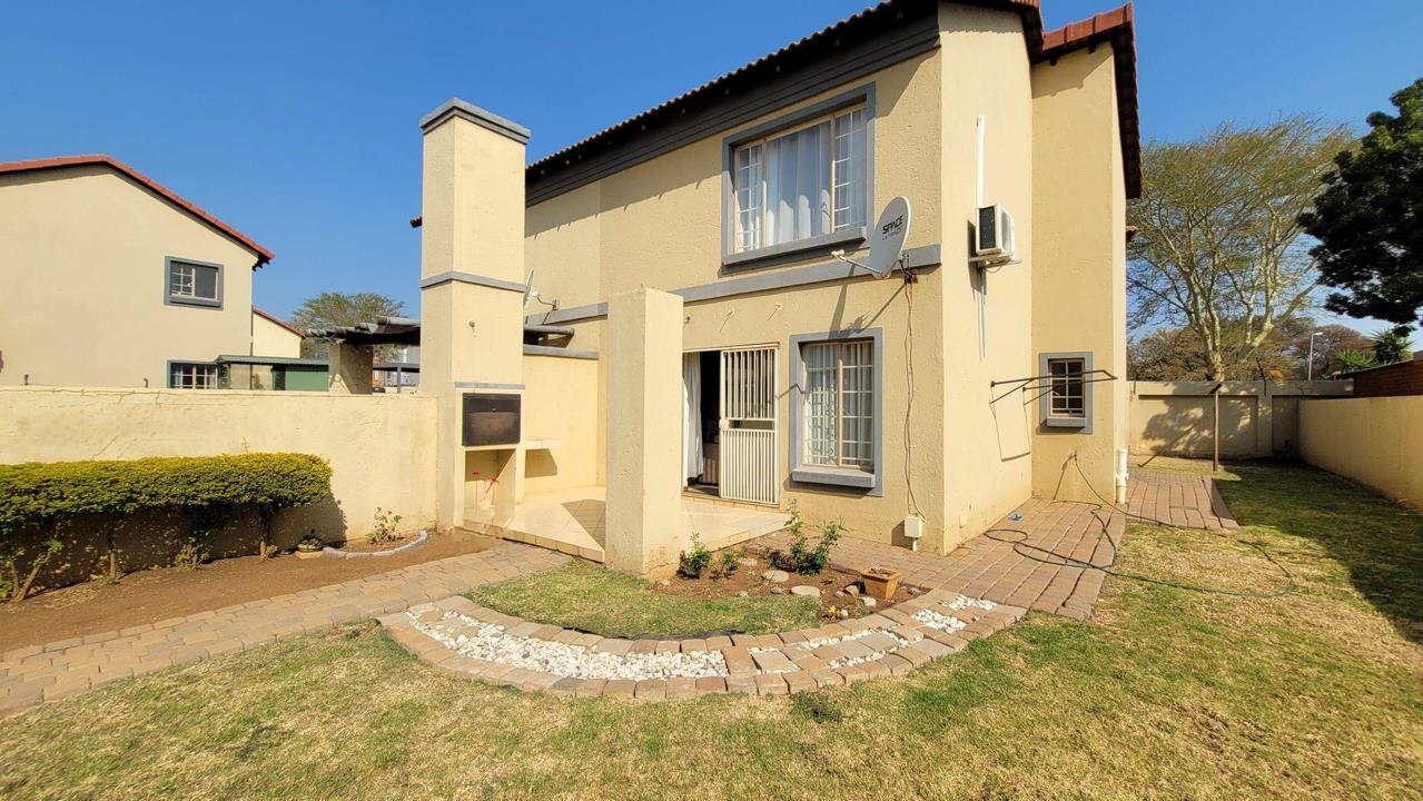 To Let 3 Bedroom Property for Rent in Montana Gauteng