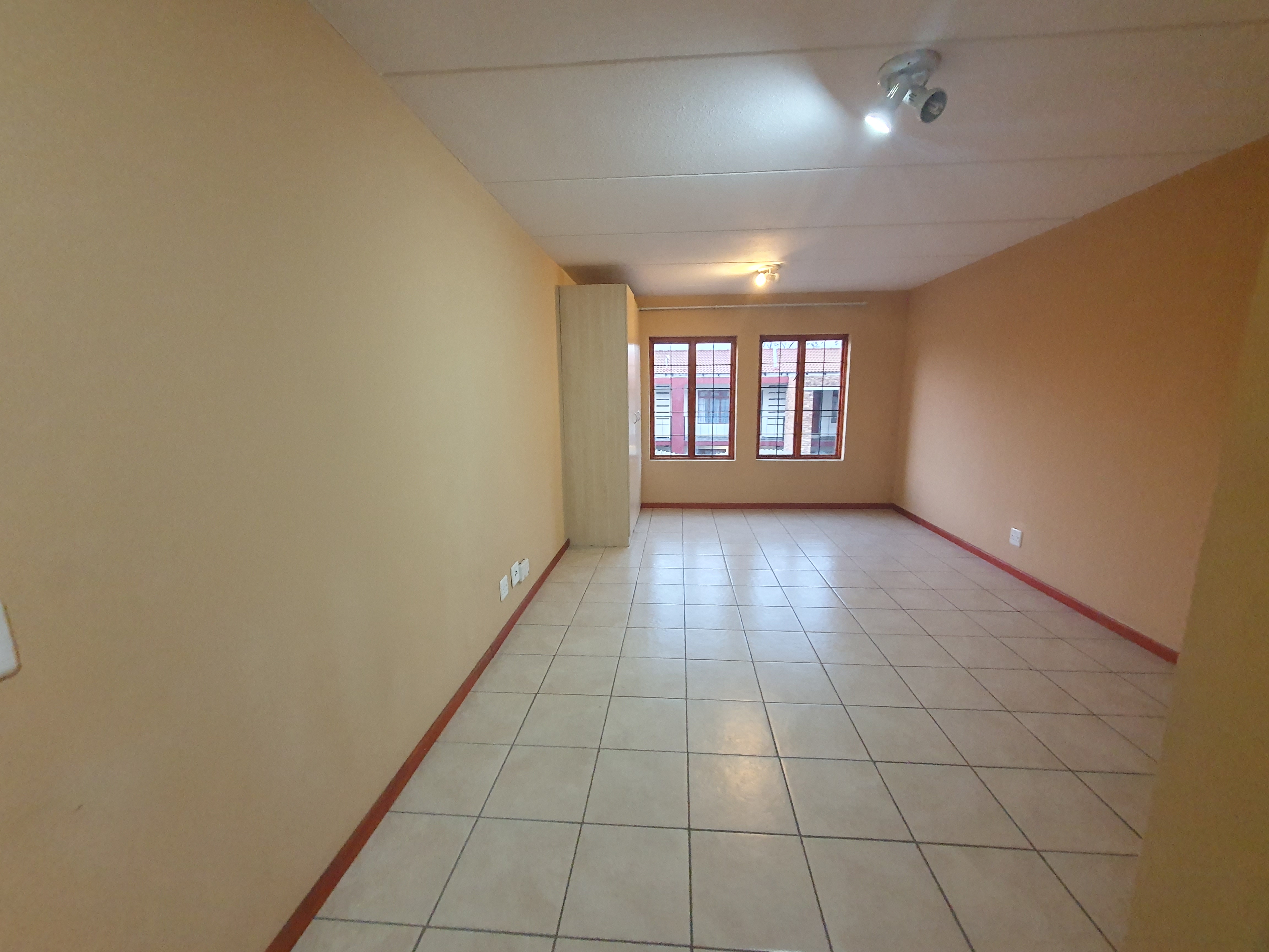 1 Bedroom Property for Sale in Montana Gauteng