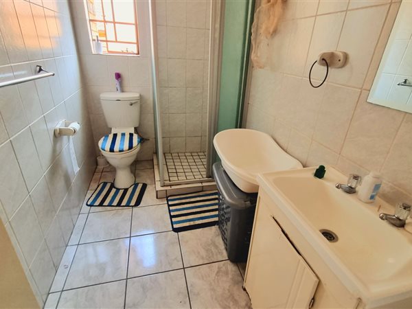 To Let 3 Bedroom Property for Rent in Halfway Gardens Gauteng