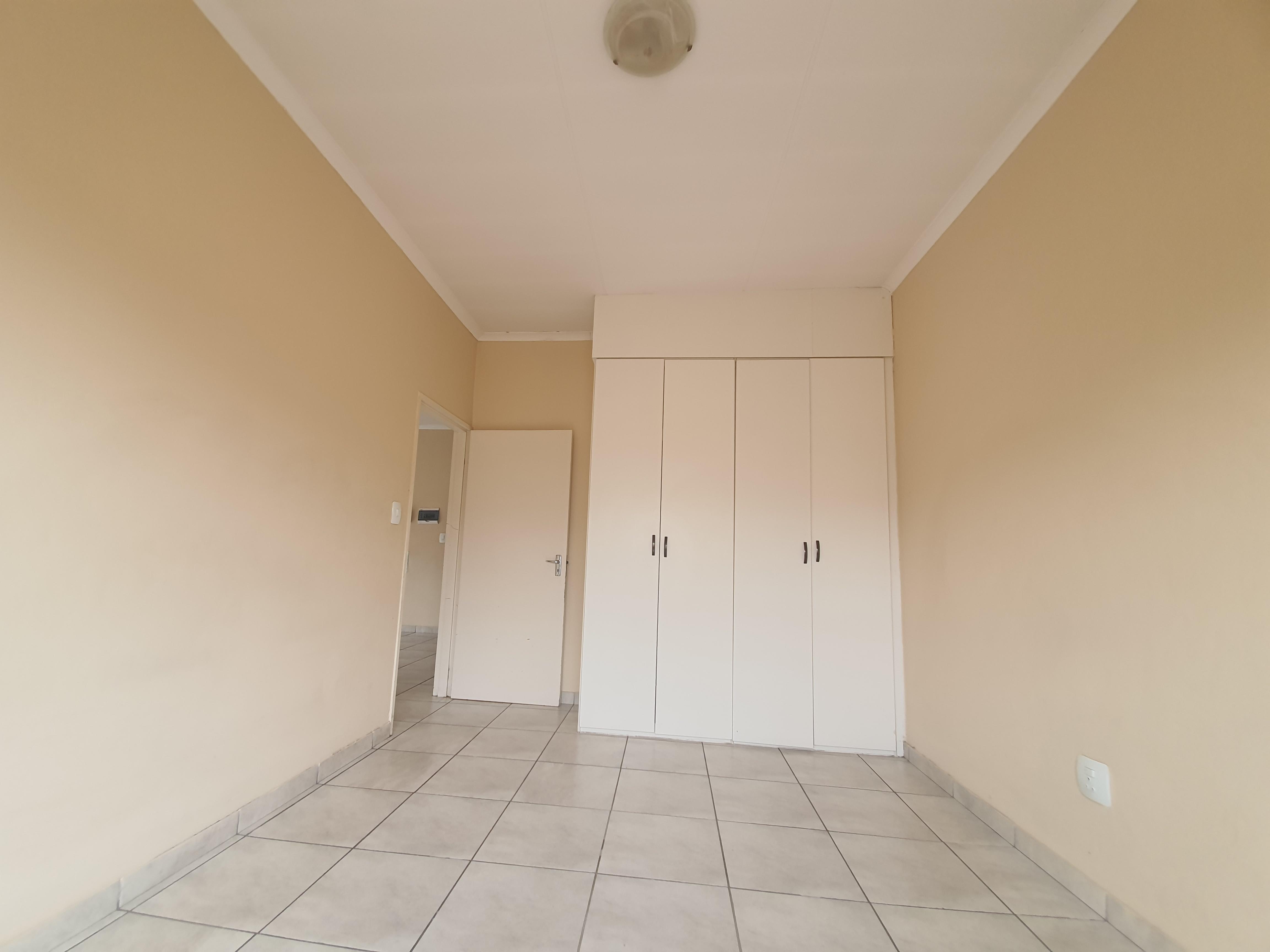 To Let 2 Bedroom Property for Rent in Radiokop Gauteng