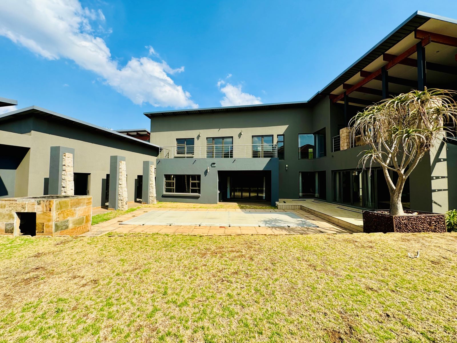 4 Bedroom Property for Sale in Midstream Estate Gauteng