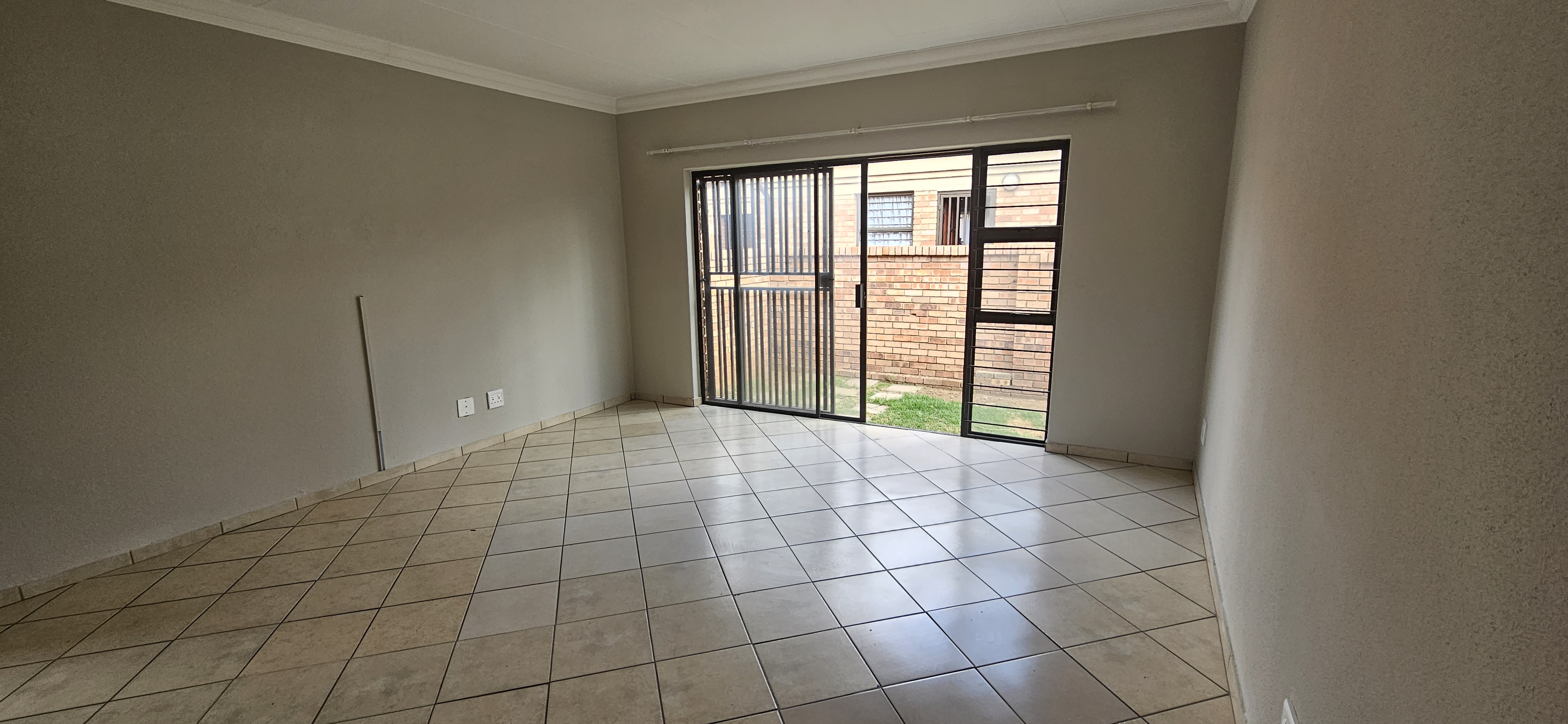 2 Bedroom Property for Sale in New Market Gauteng