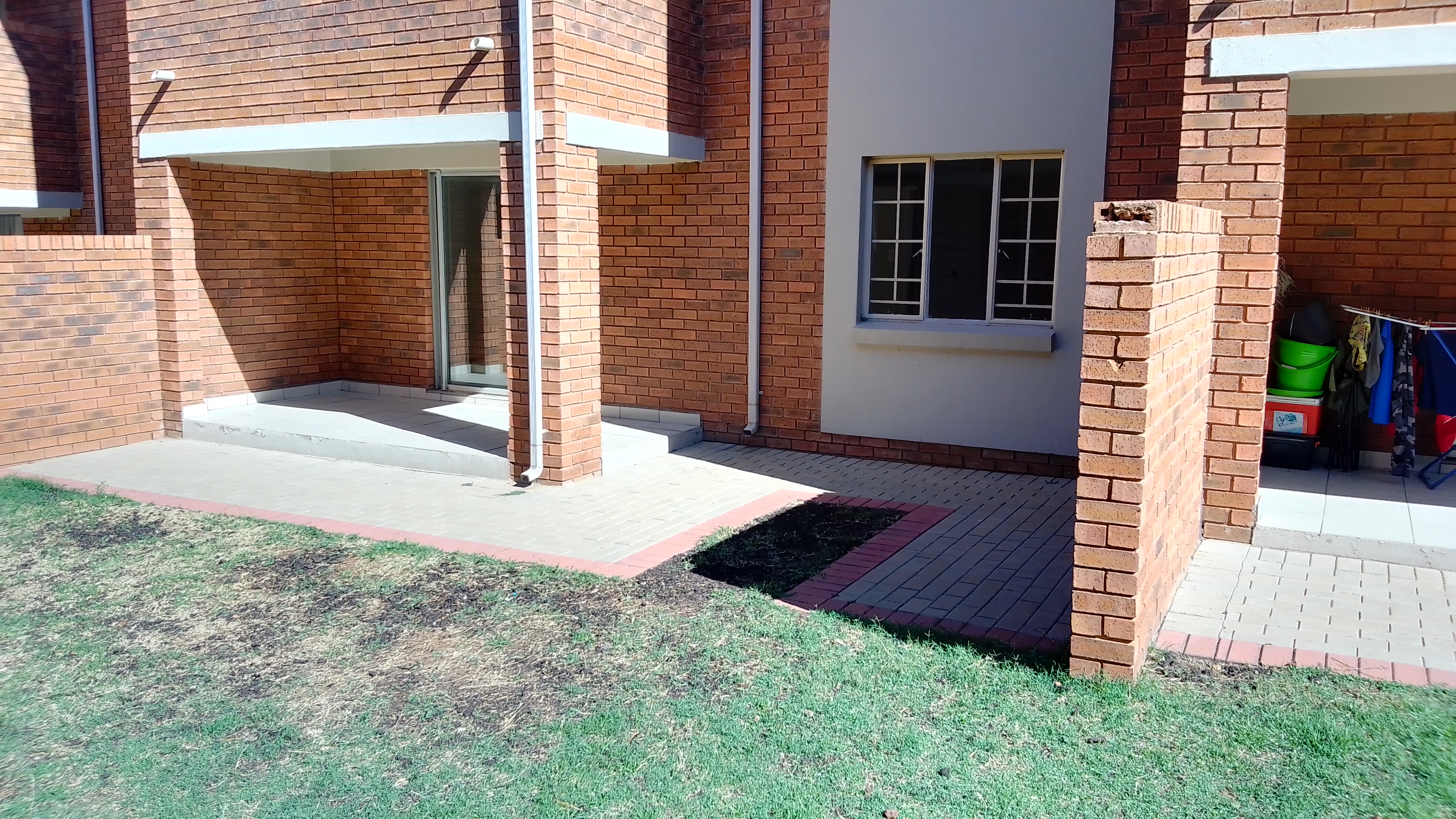 To Let 2 Bedroom Property for Rent in Monavoni Gauteng