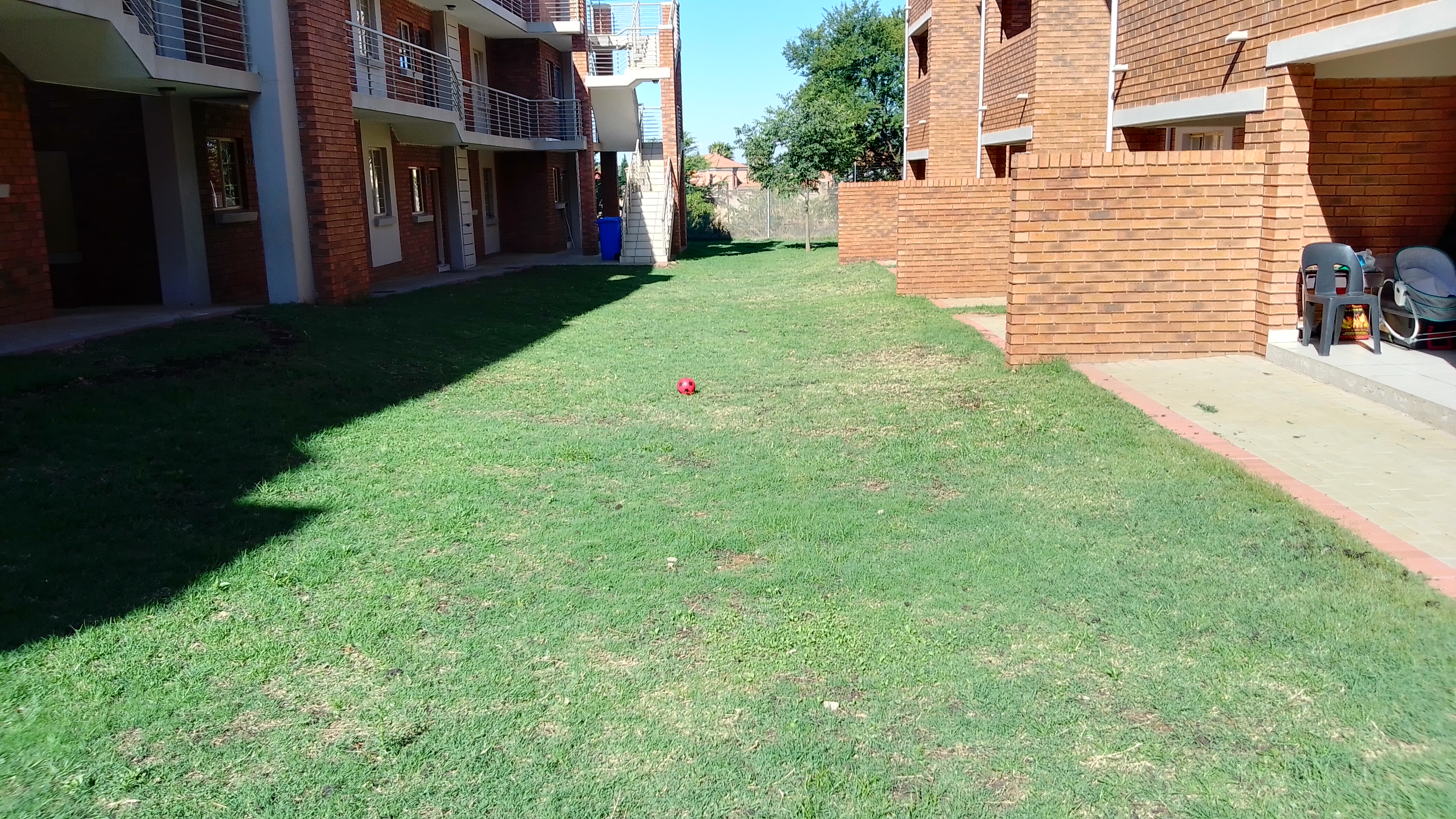 To Let 2 Bedroom Property for Rent in Monavoni Gauteng