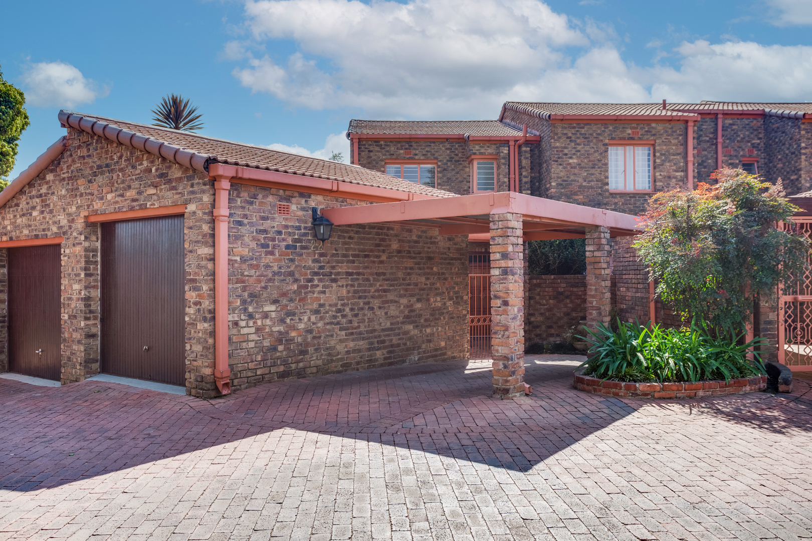 2 Bedroom Property for Sale in Morningside Gauteng