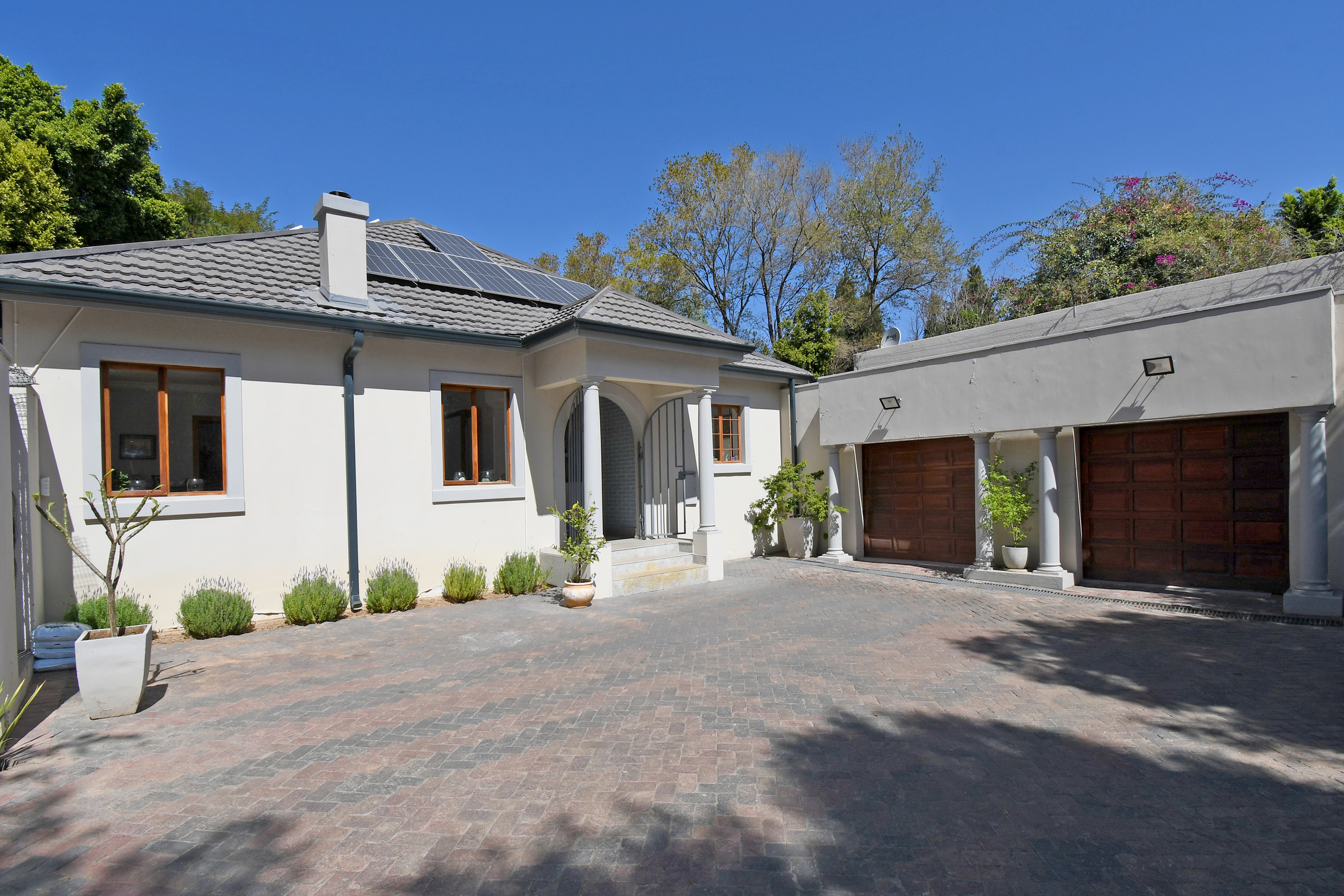 4 Bedroom Property for Sale in Saxonwold Gauteng