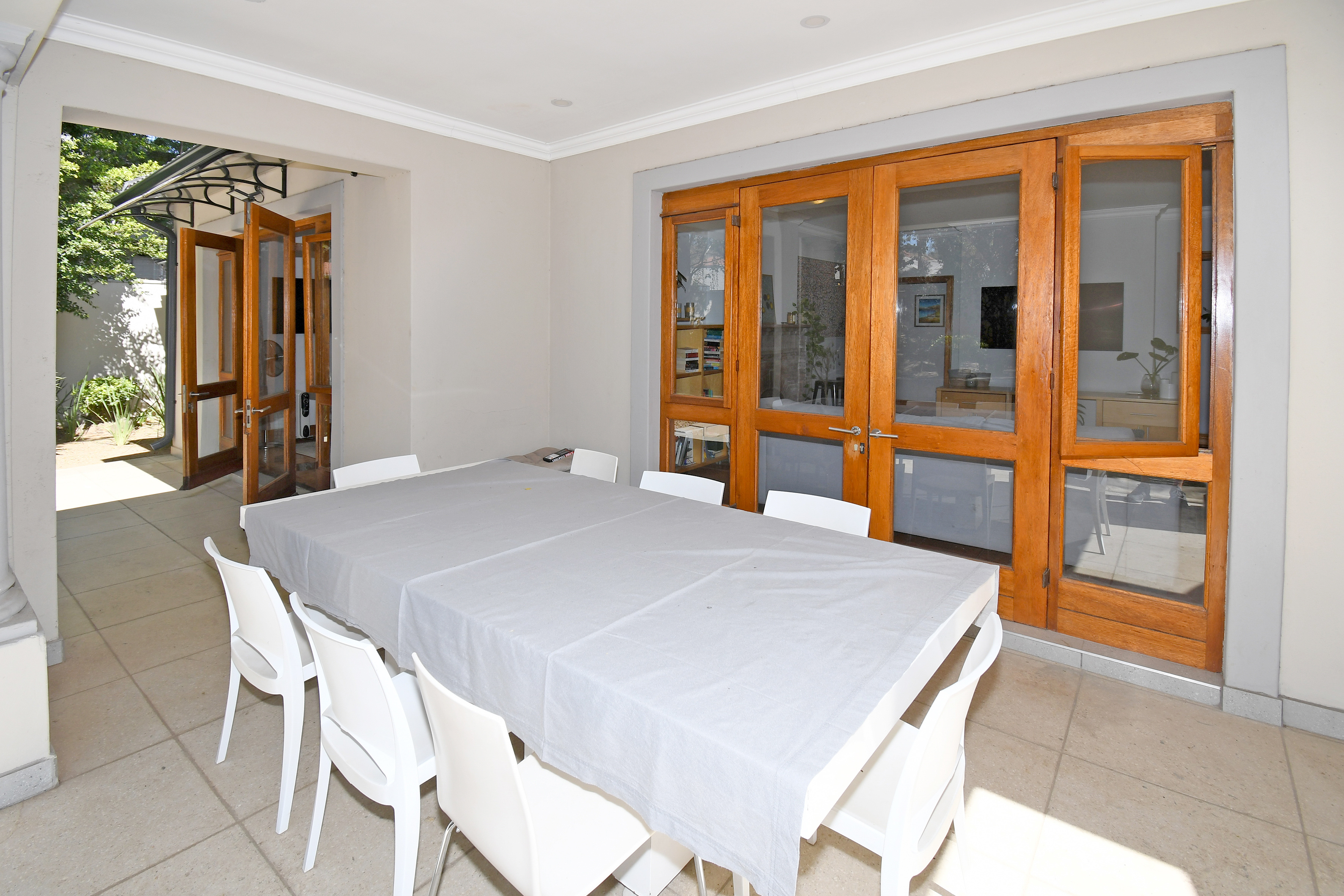 4 Bedroom Property for Sale in Saxonwold Gauteng