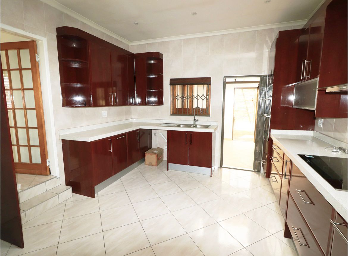 3 Bedroom Property for Sale in Birchleigh North Gauteng