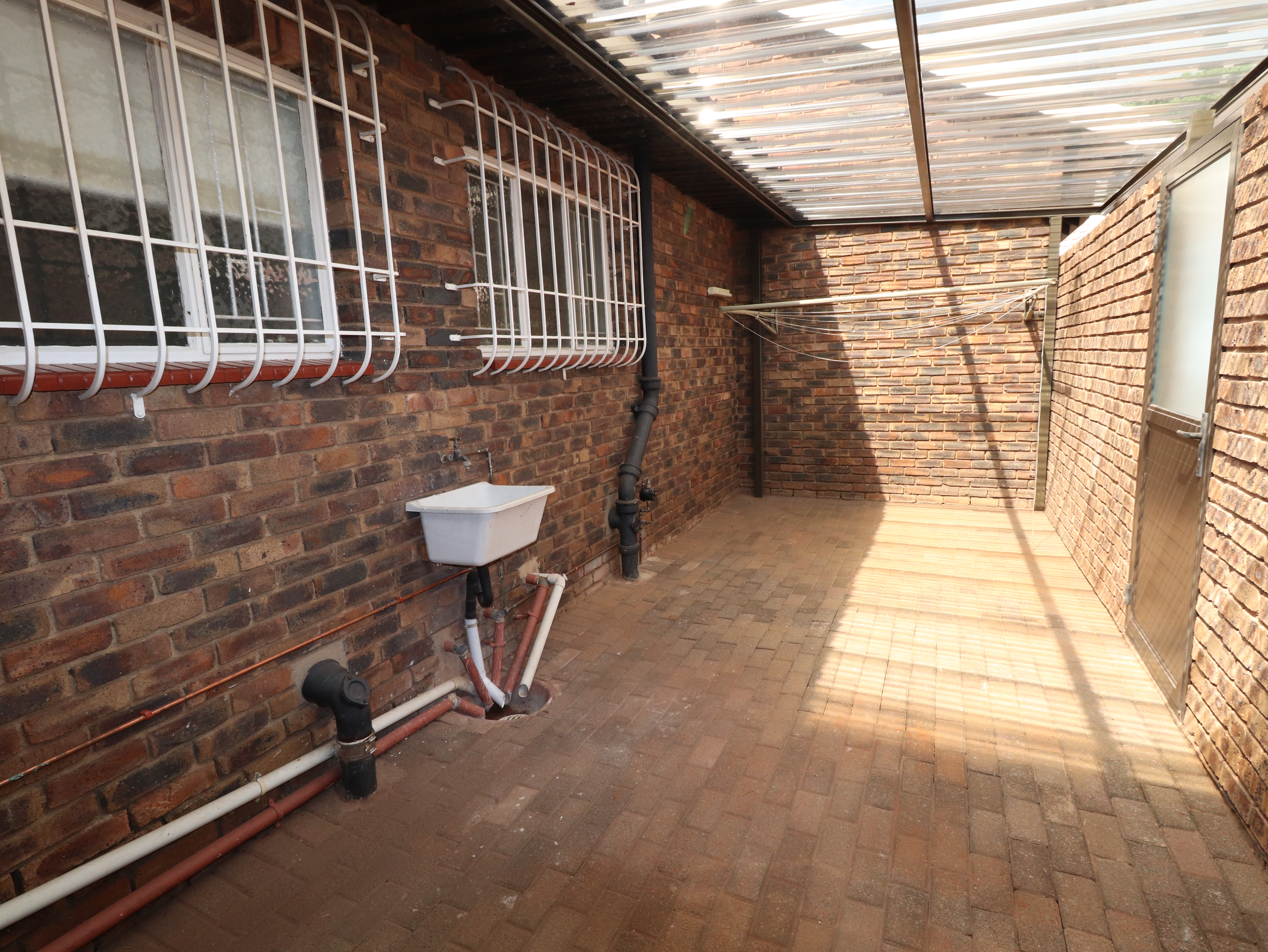 3 Bedroom Property for Sale in Birchleigh North Gauteng